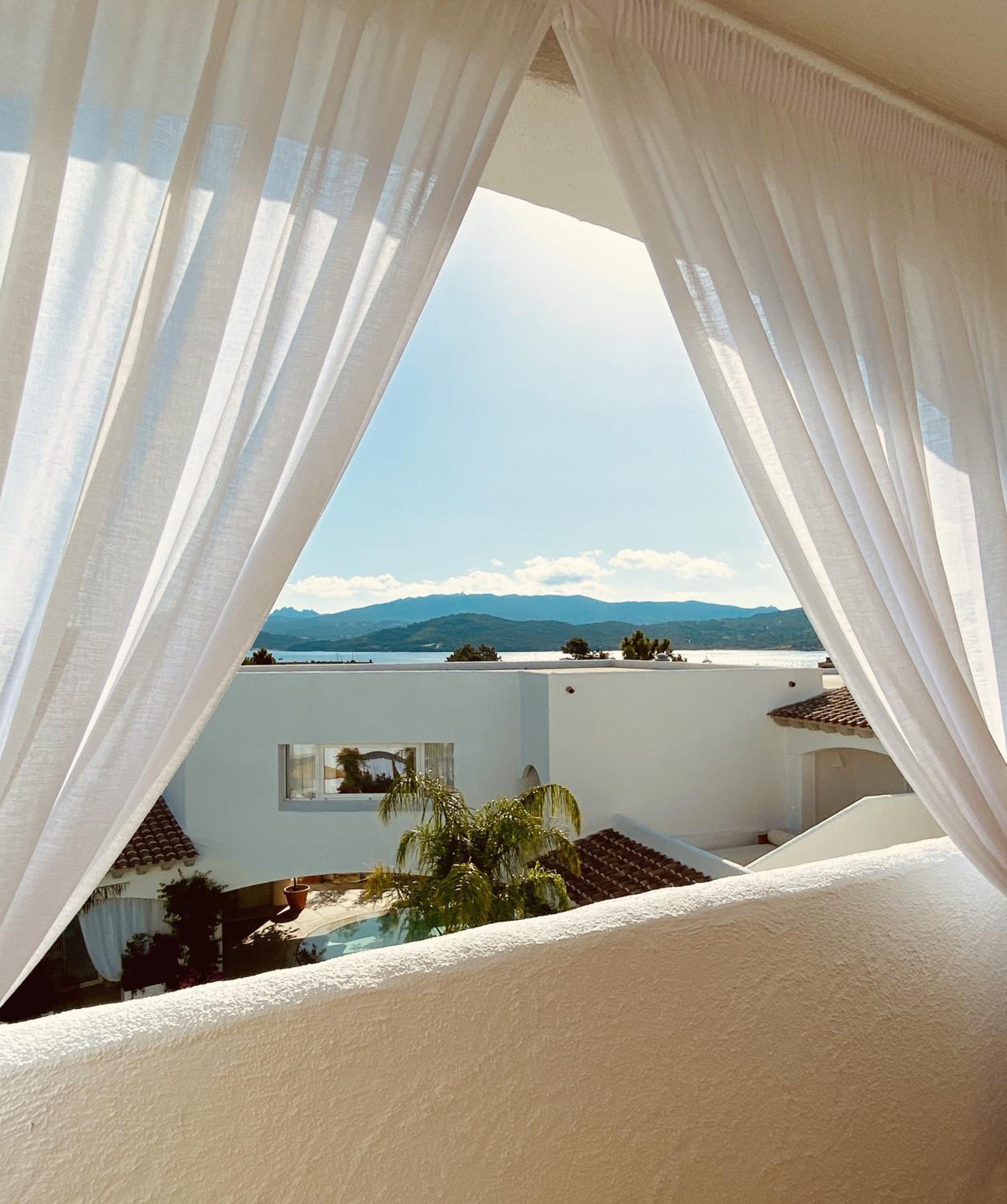 Deluxe Double Room with Balcony and Sea View