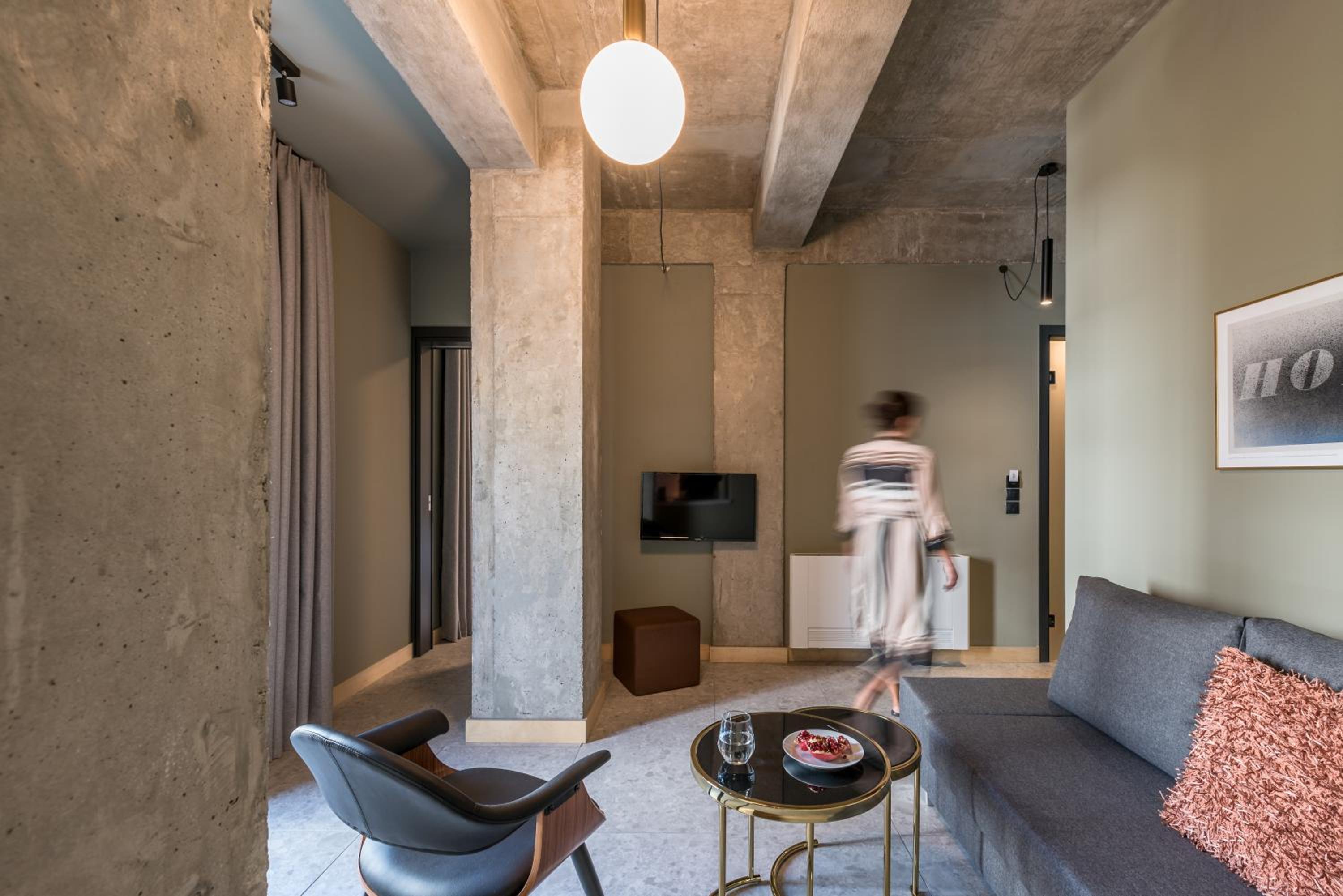 Apartment with Terrace photo 2