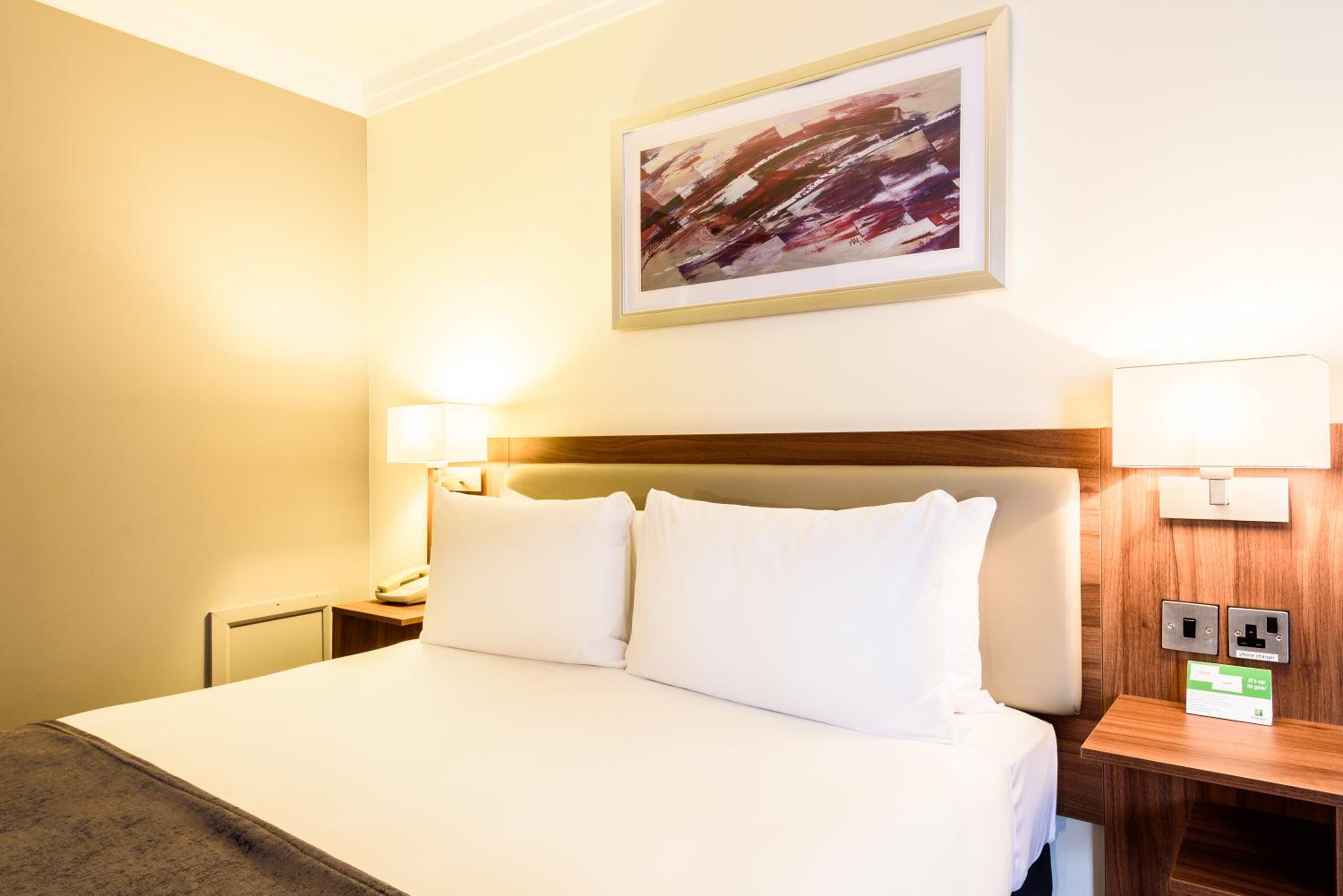 Standard Double Room - Photo 7