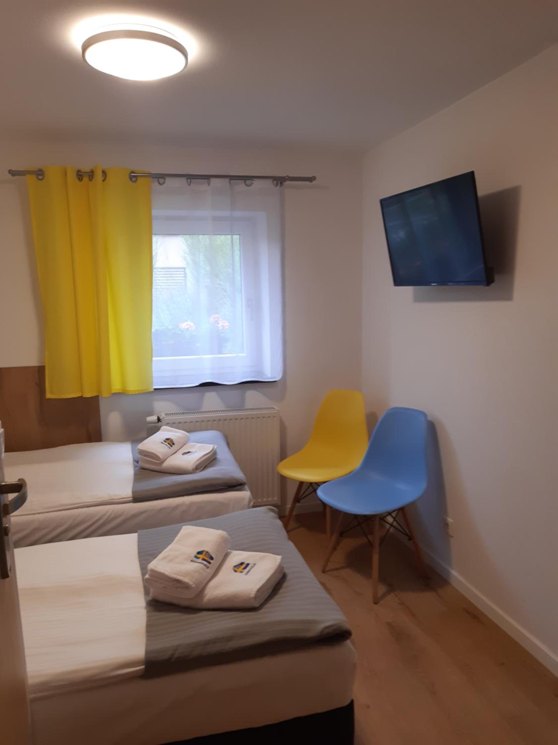 Small Double Room - Photo 1