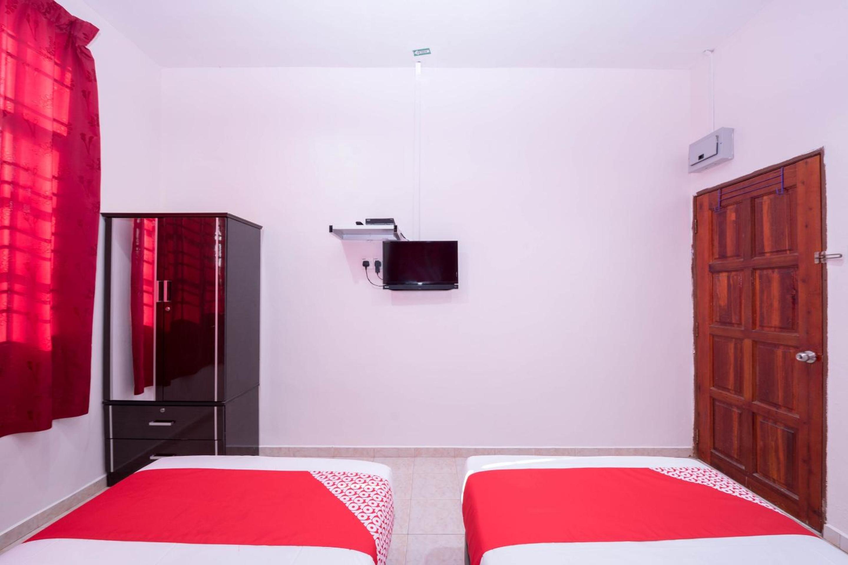 Deluxe Twin Room - Photo 8
