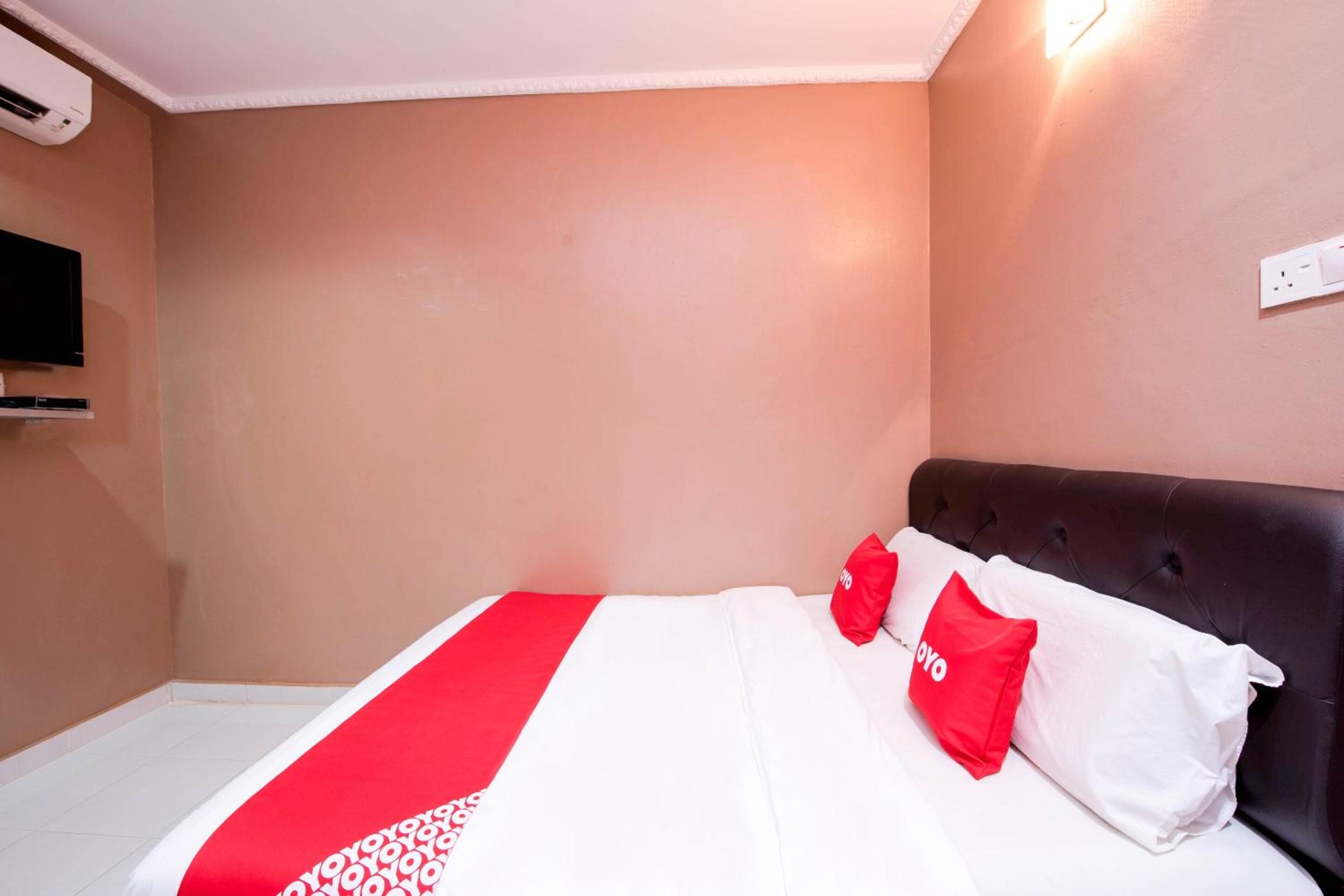 Standard Double Room - Photo 6