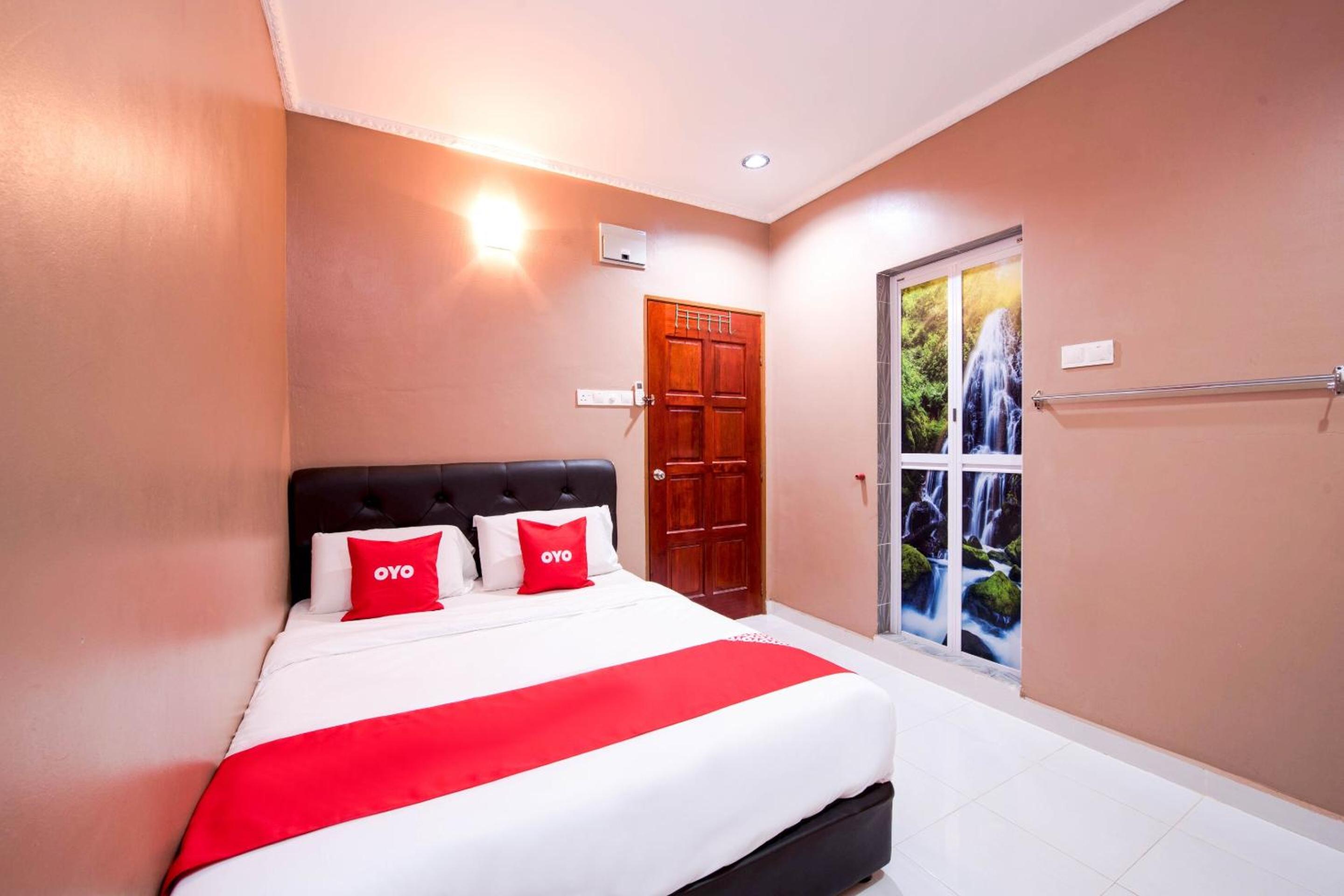 Standard Double Room - Photo 7