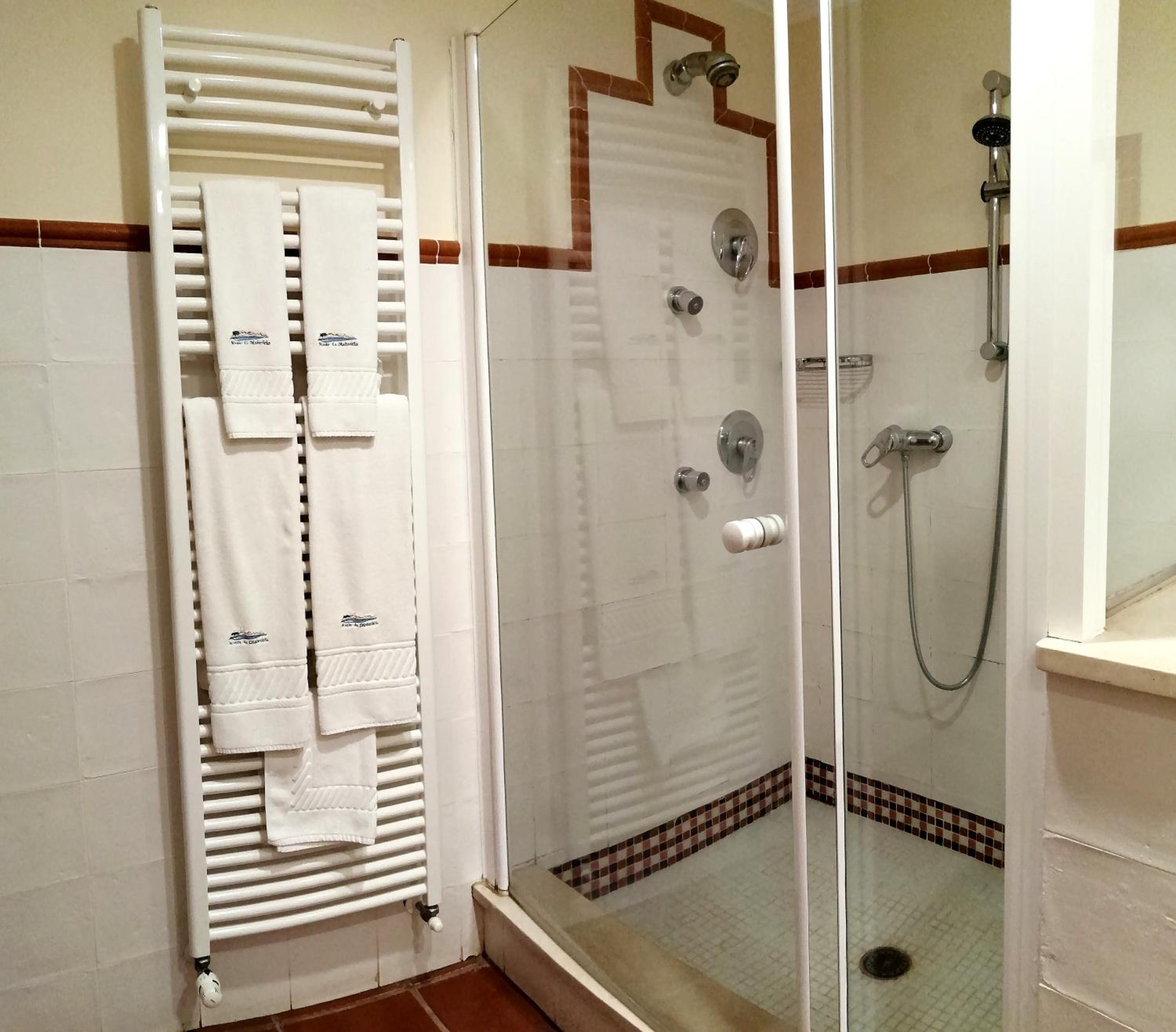 Junior Suite - Photo 13