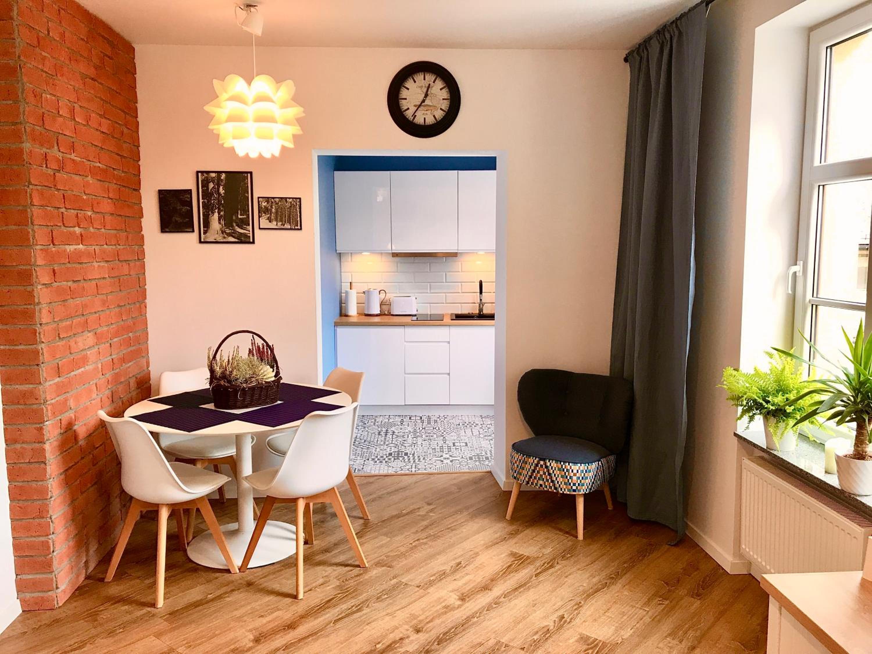 One-Bedroom Apartment - Photo 5