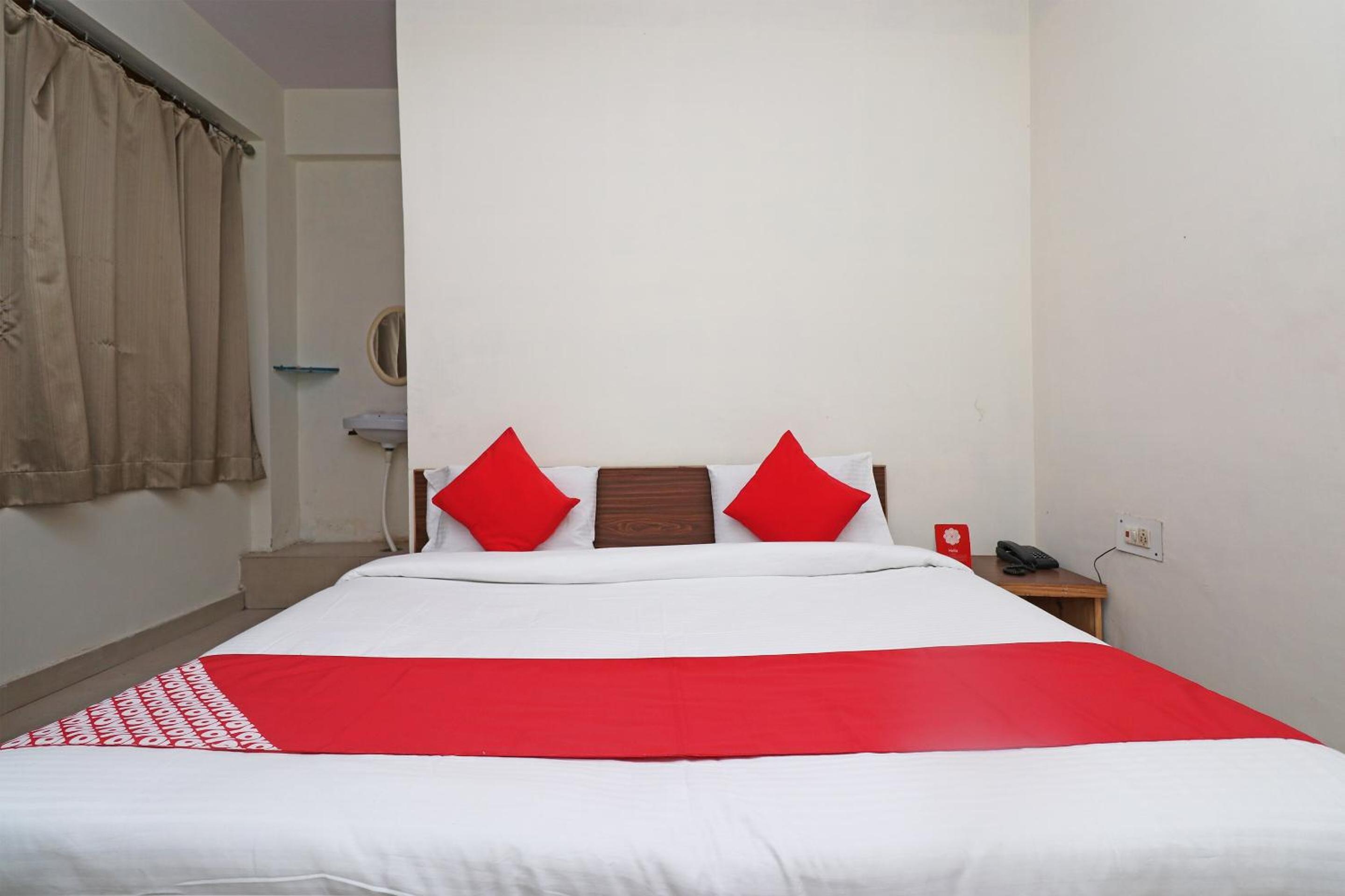 Deluxe Twin Room photo 3