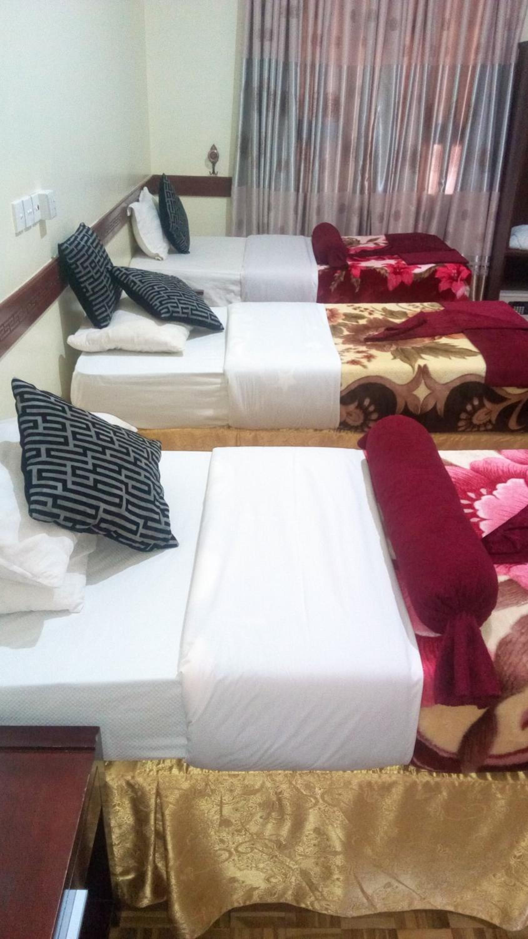 Deluxe Triple Room photo 2