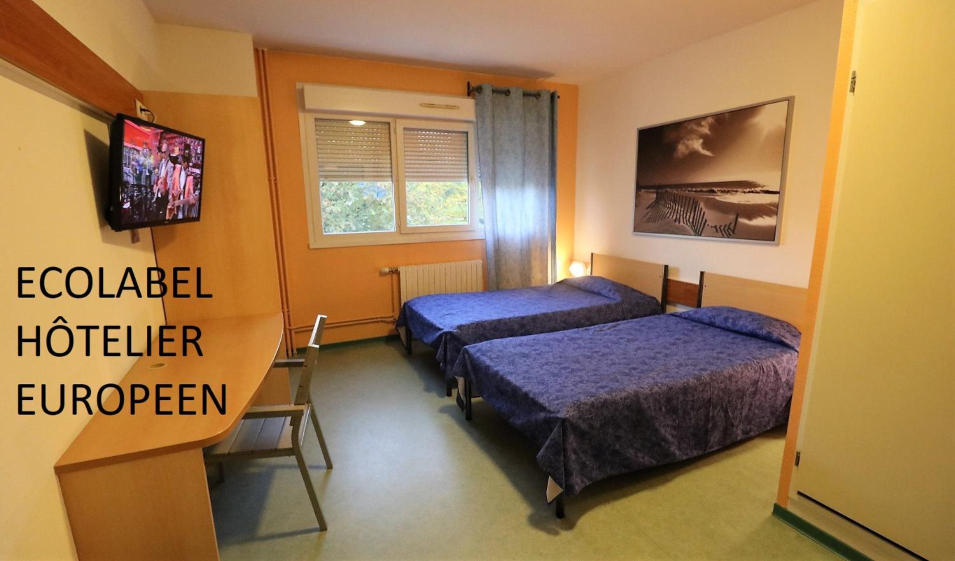 Twin Room - Photo 7