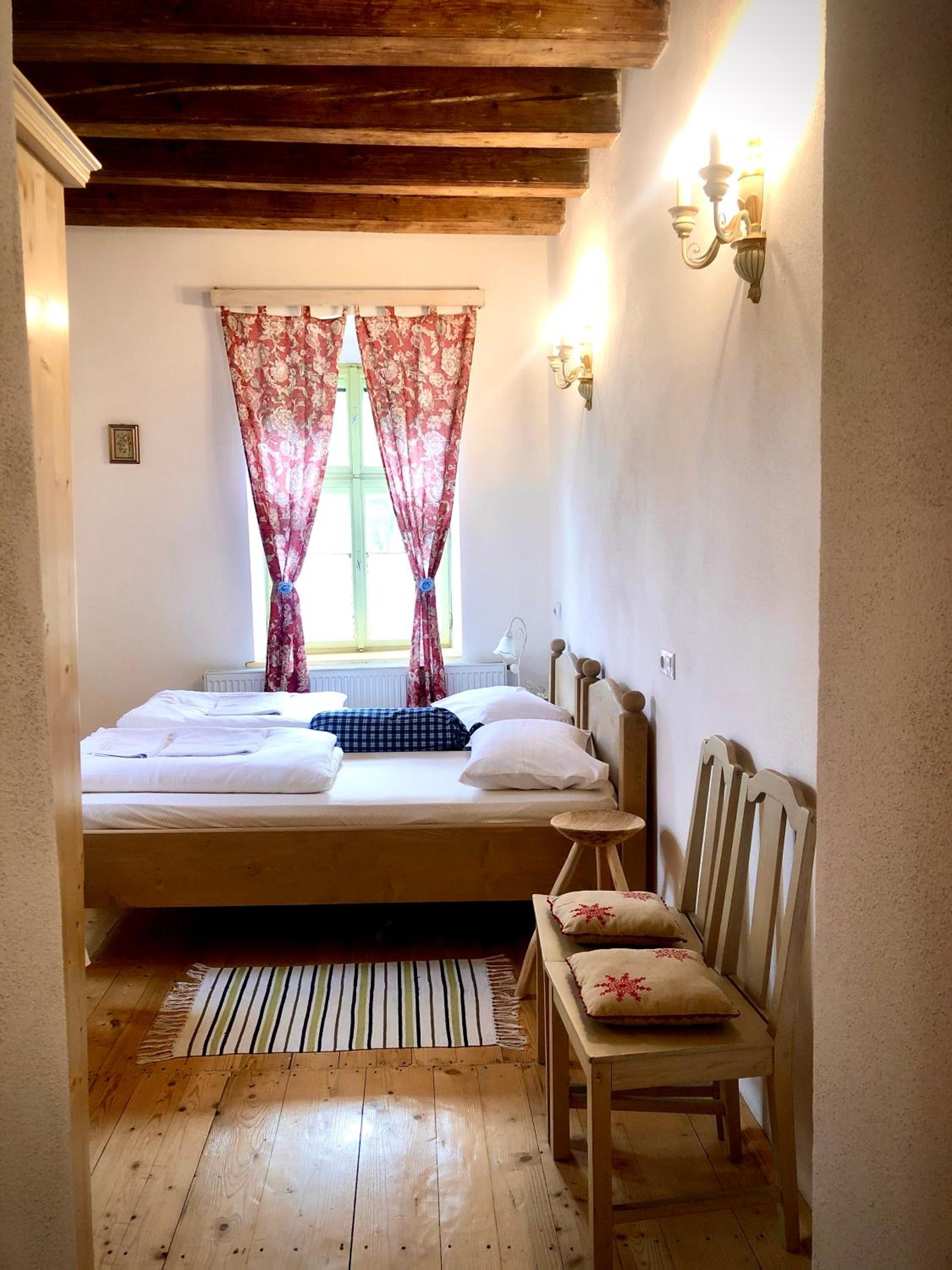 Triple Room with Private Bathroom photo 2