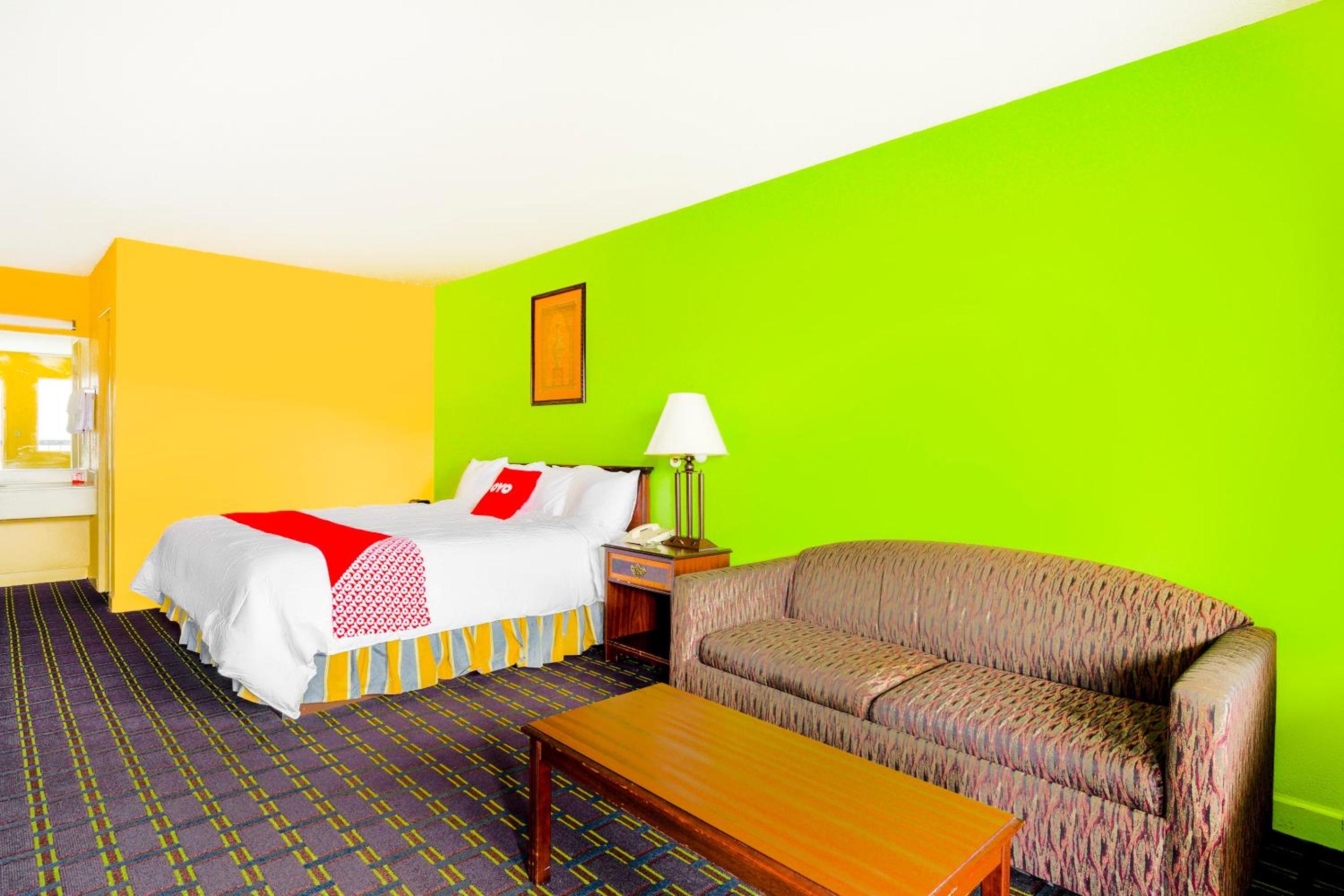 Deluxe King Room photo 3