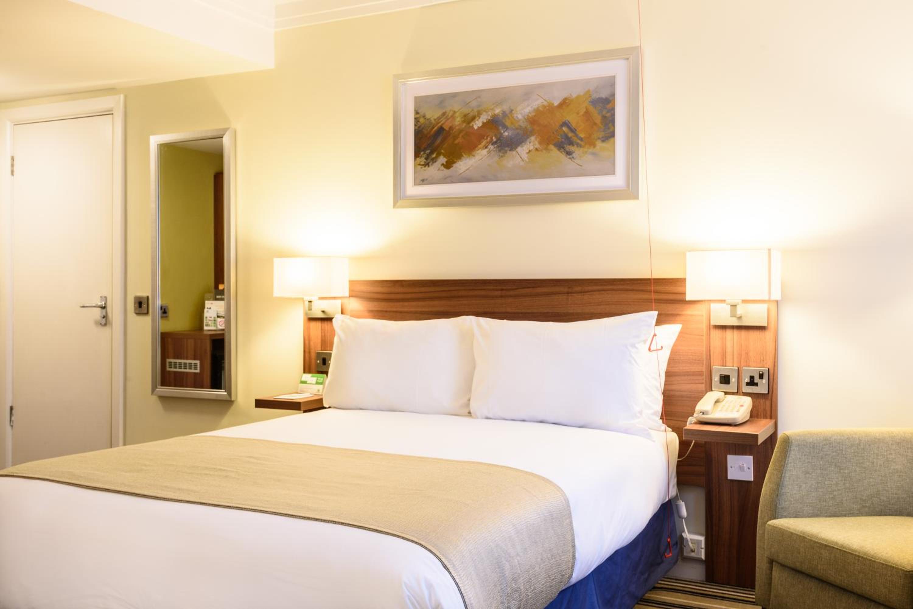 Standard Double Room - Photo 8