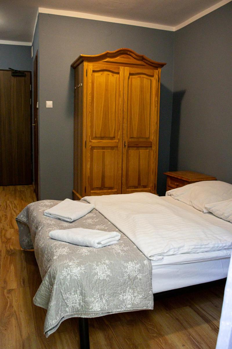 Twin Room - Photo 5