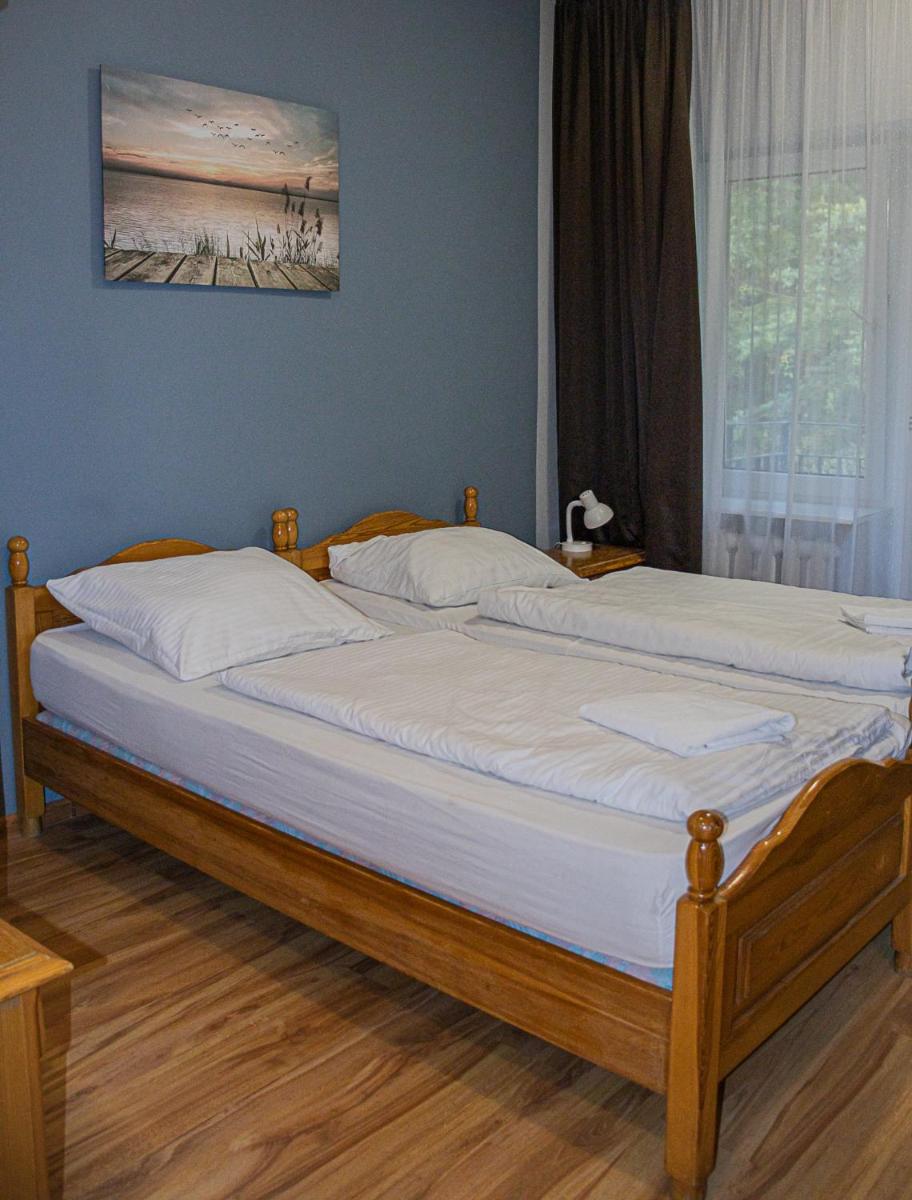 Twin Room - Photo 1