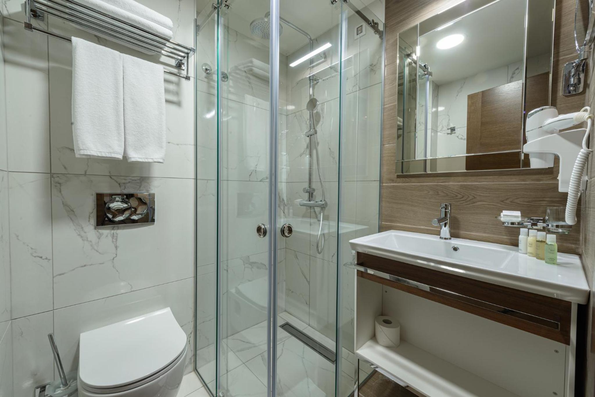 Double Room - Photo 4