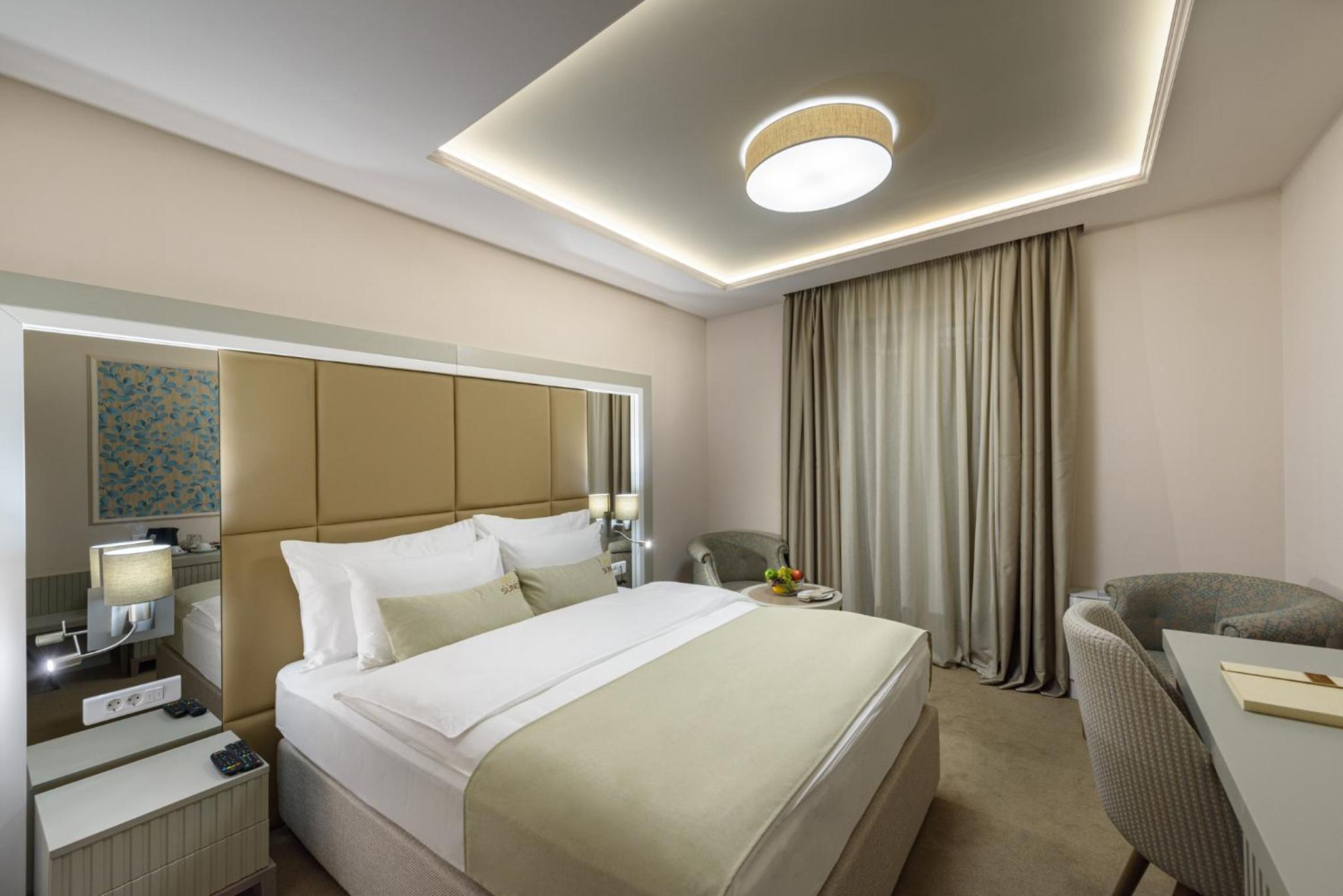 Double Room - Photo 1