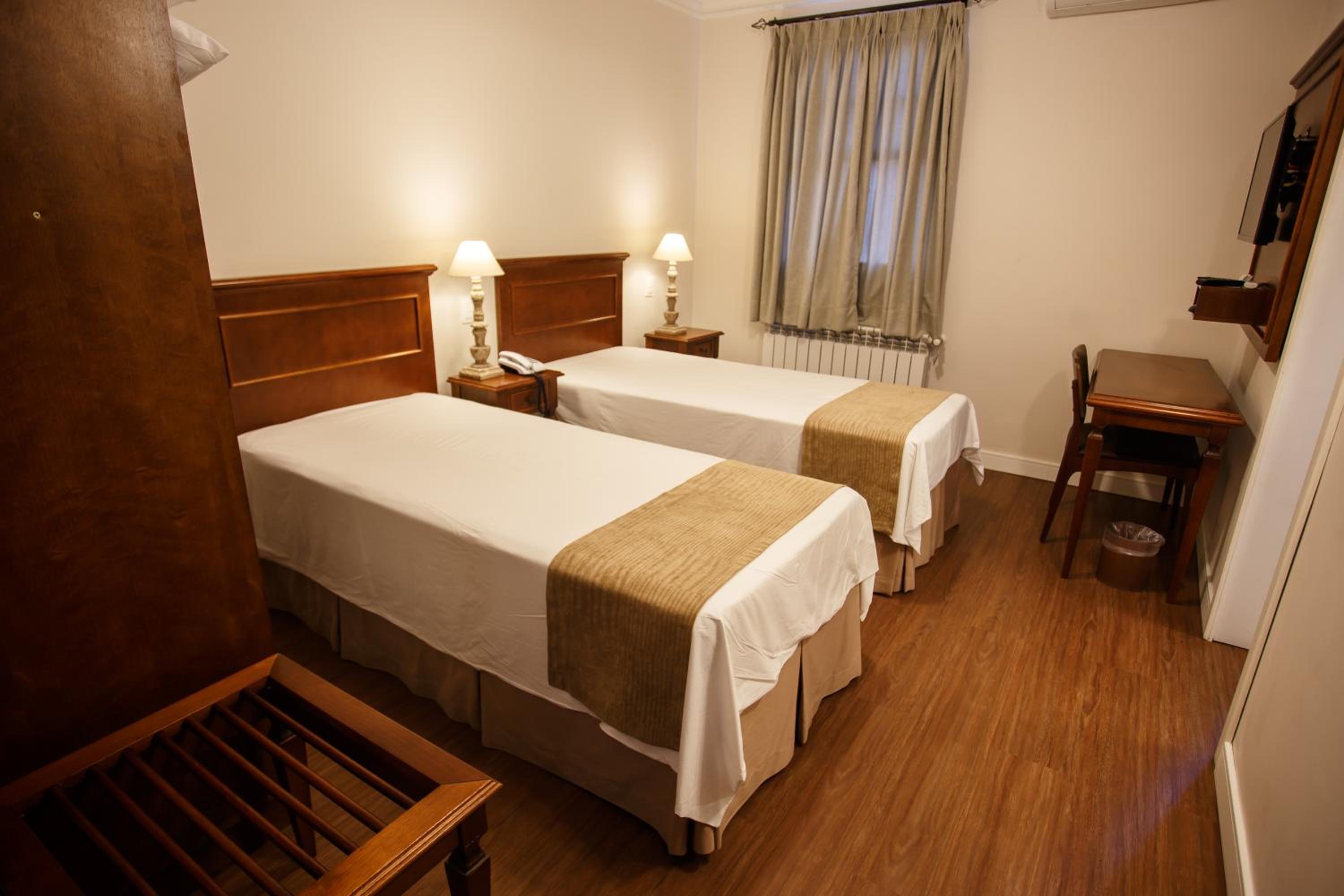 Deluxe Twin Room photo 1