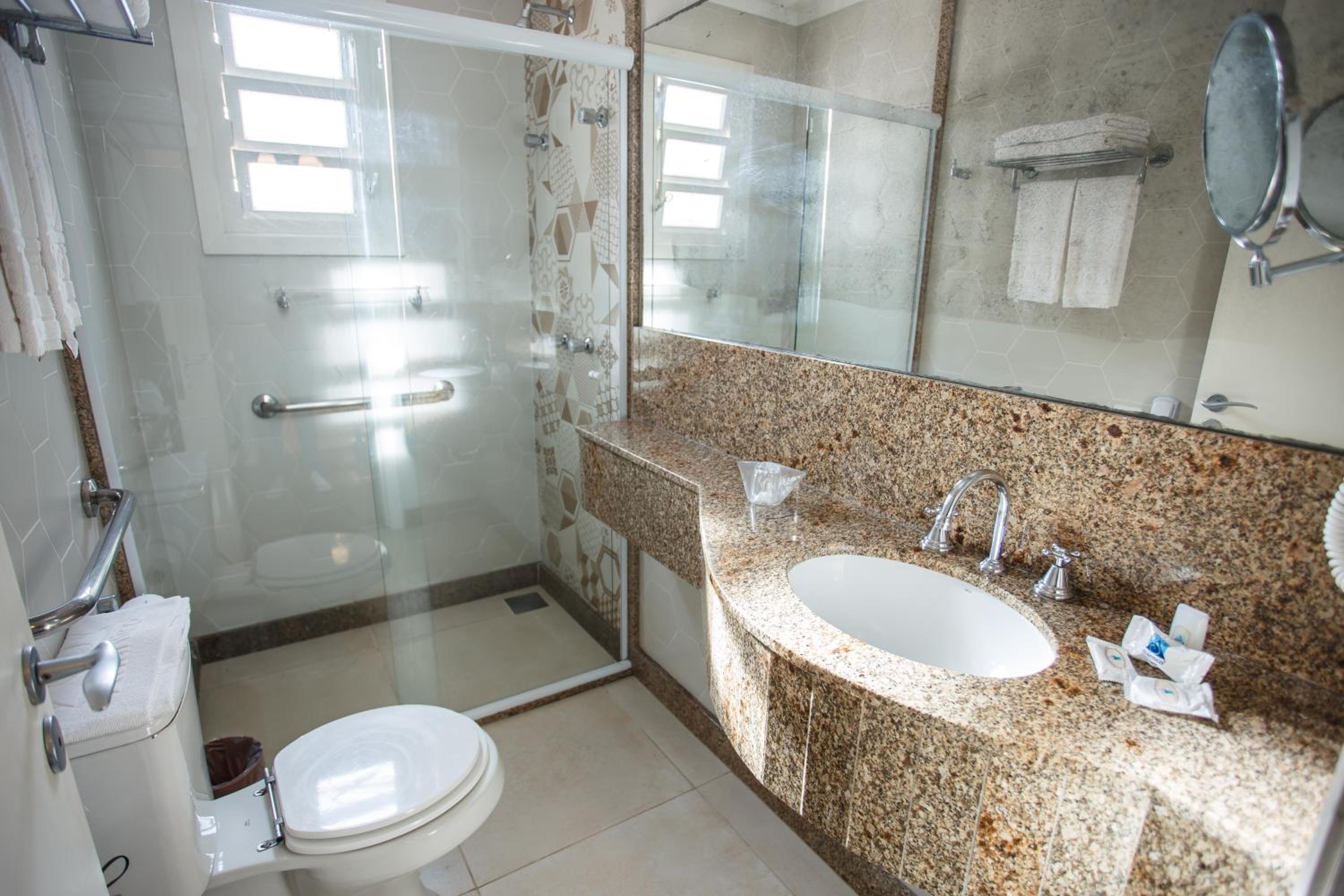 Deluxe Double Room with Balcony photo 2