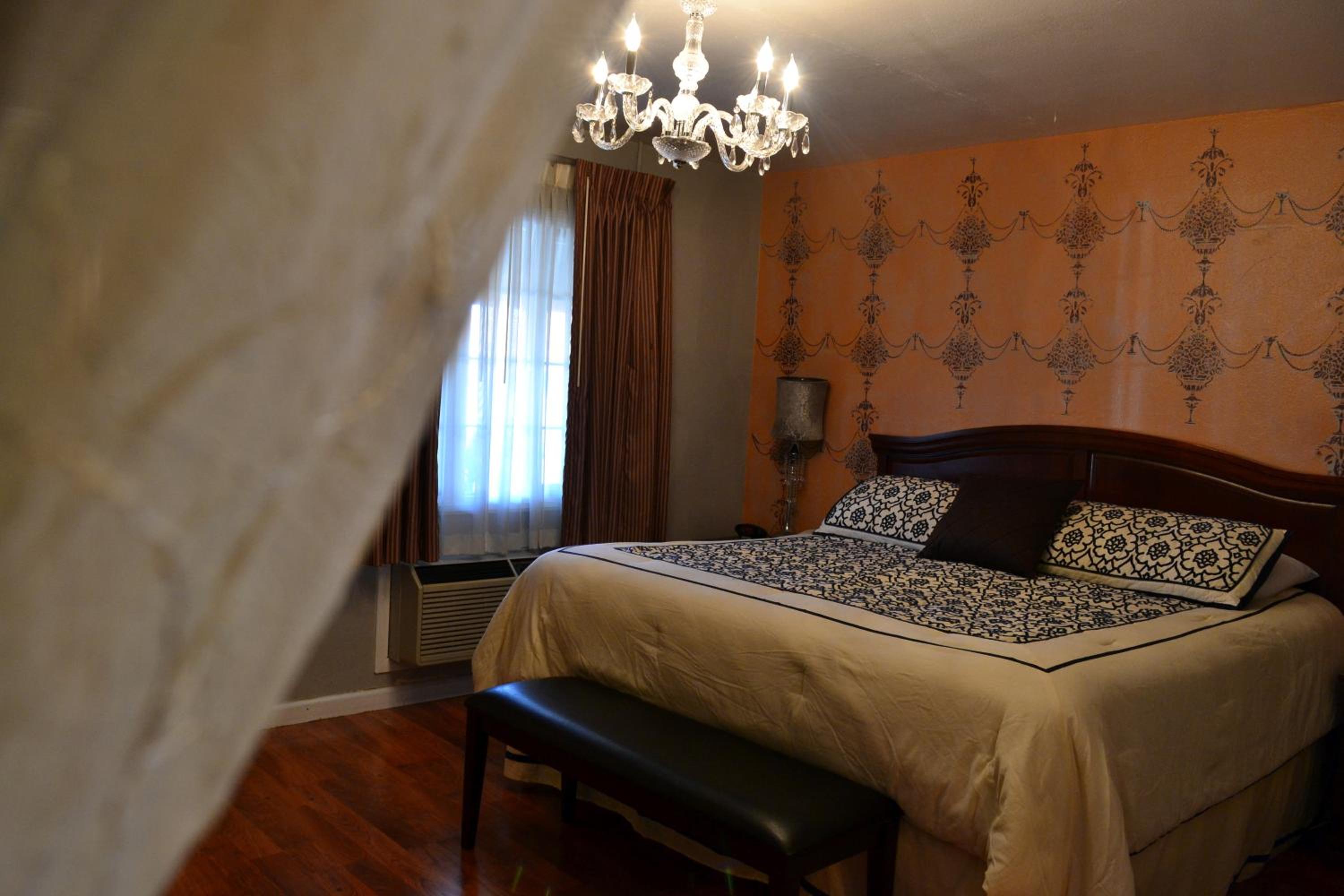 Standard Double Room with Two Double Beds - Photo 4