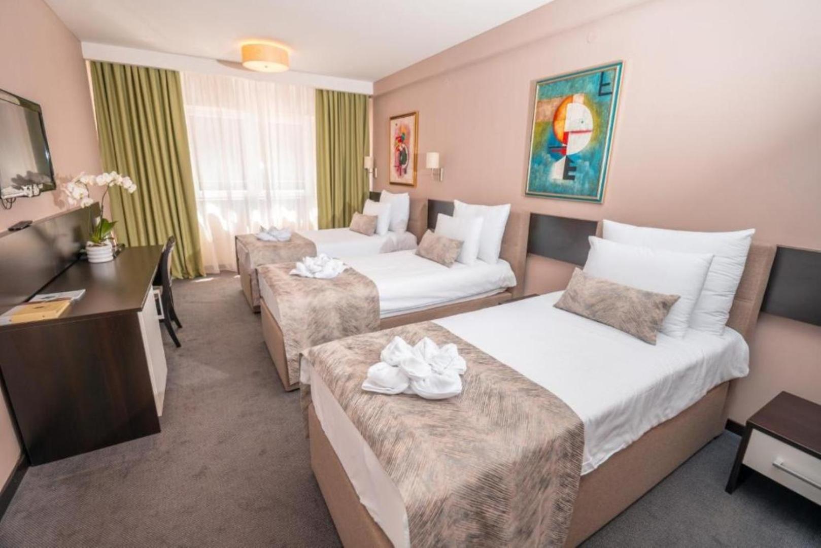 Classic Triple Room photo 2