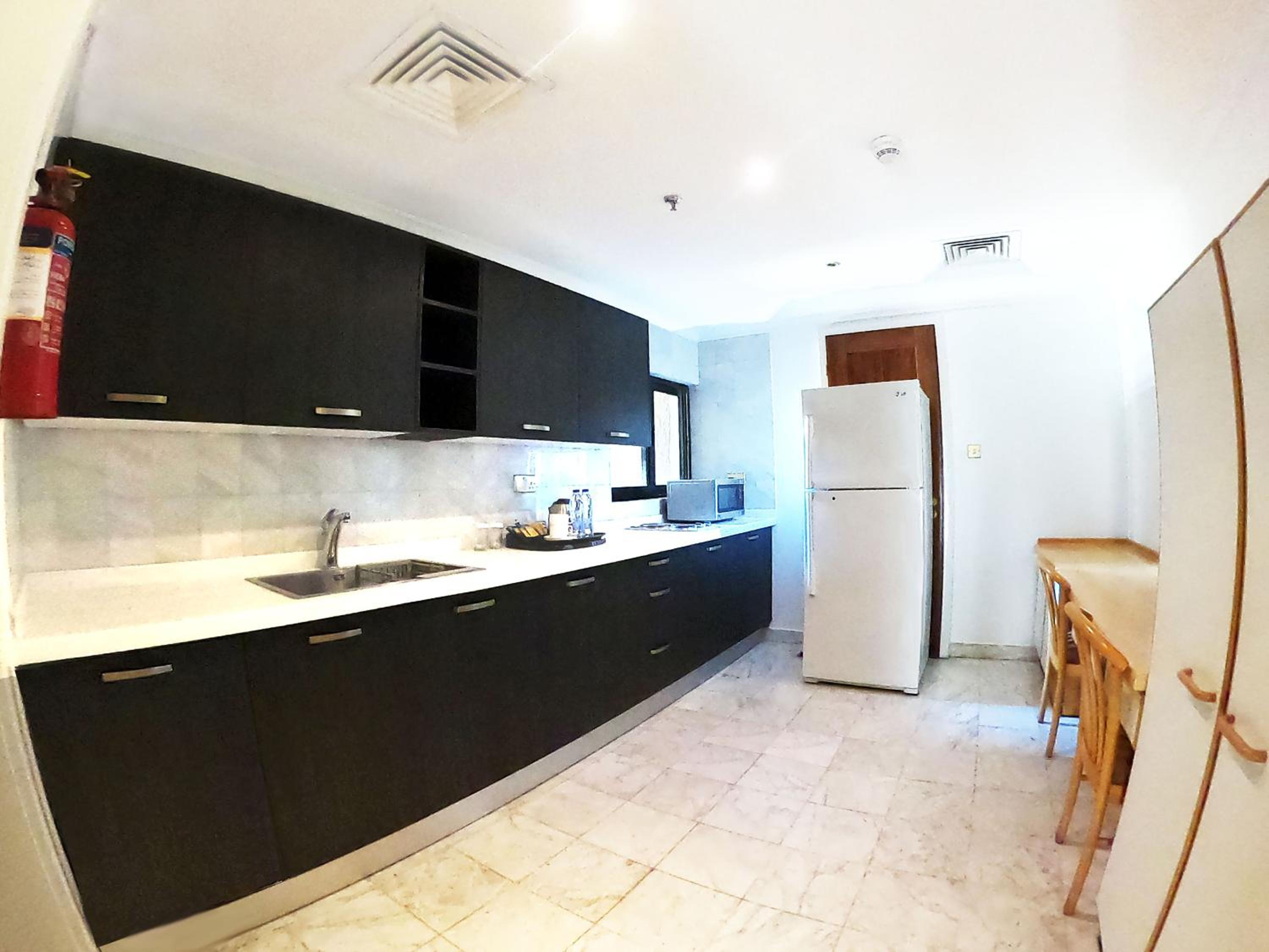 Three-Bedroom Apartment with City View photo 2