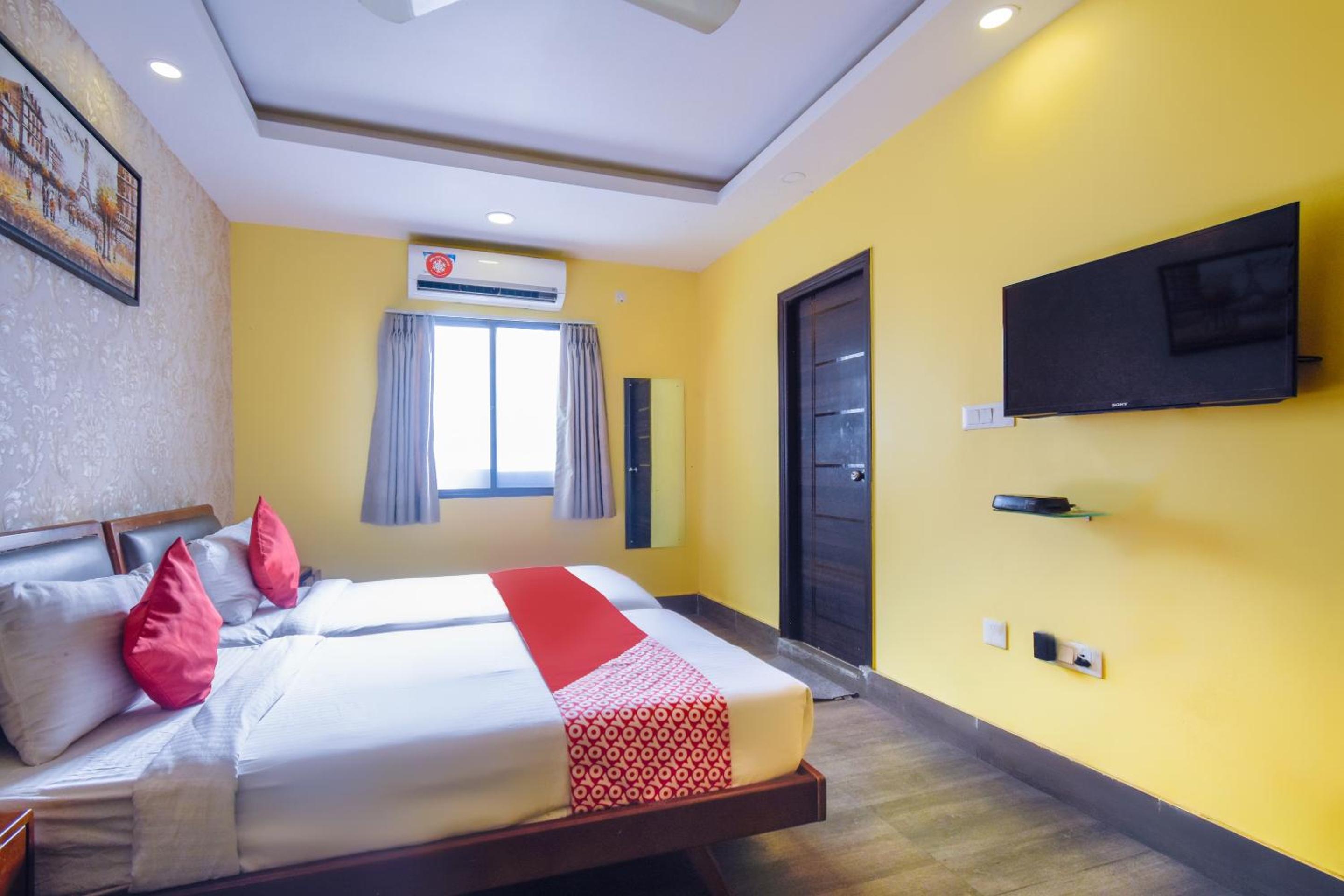 Deluxe Twin Room - Photo 11