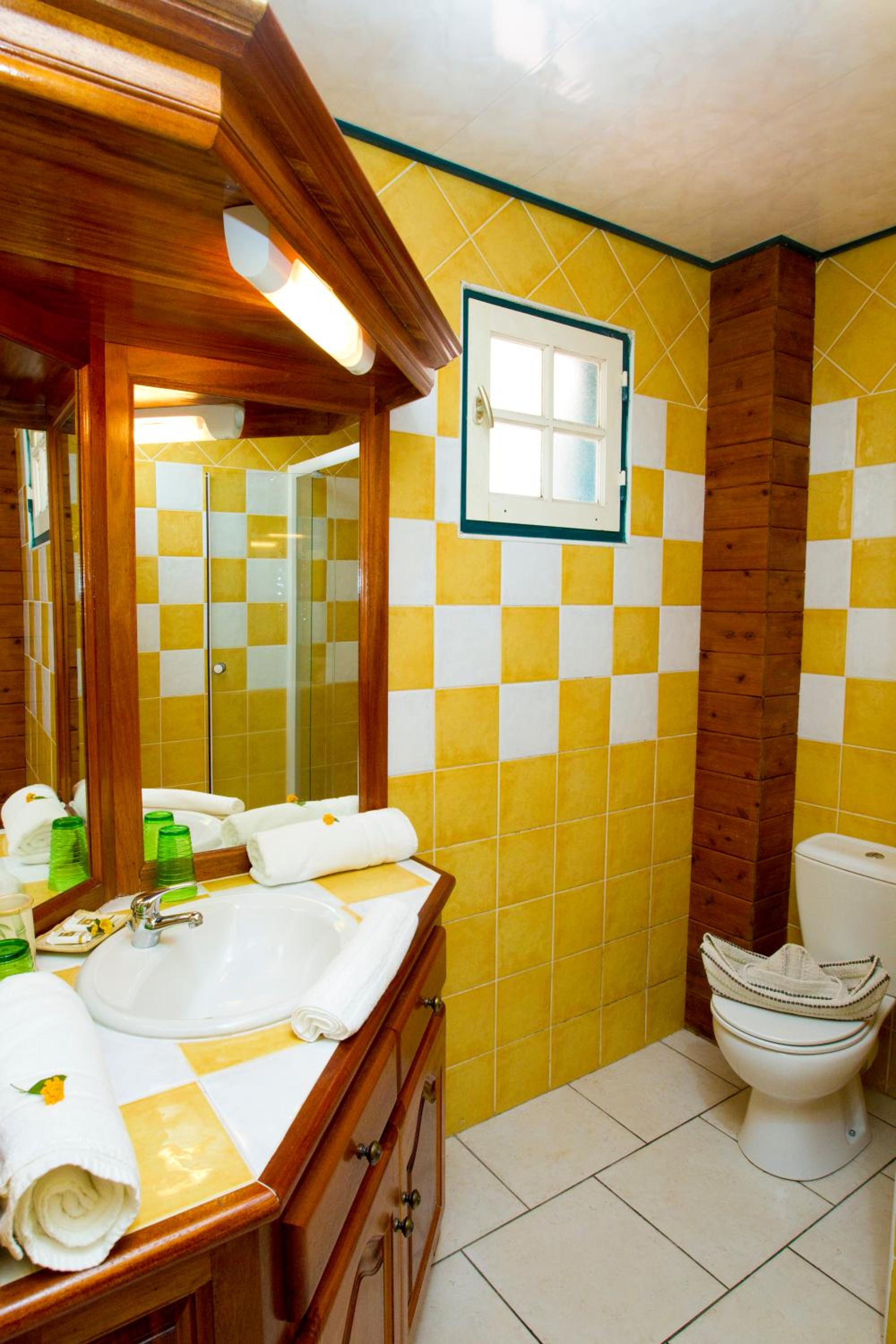 Double Room - Disability Access photo 2