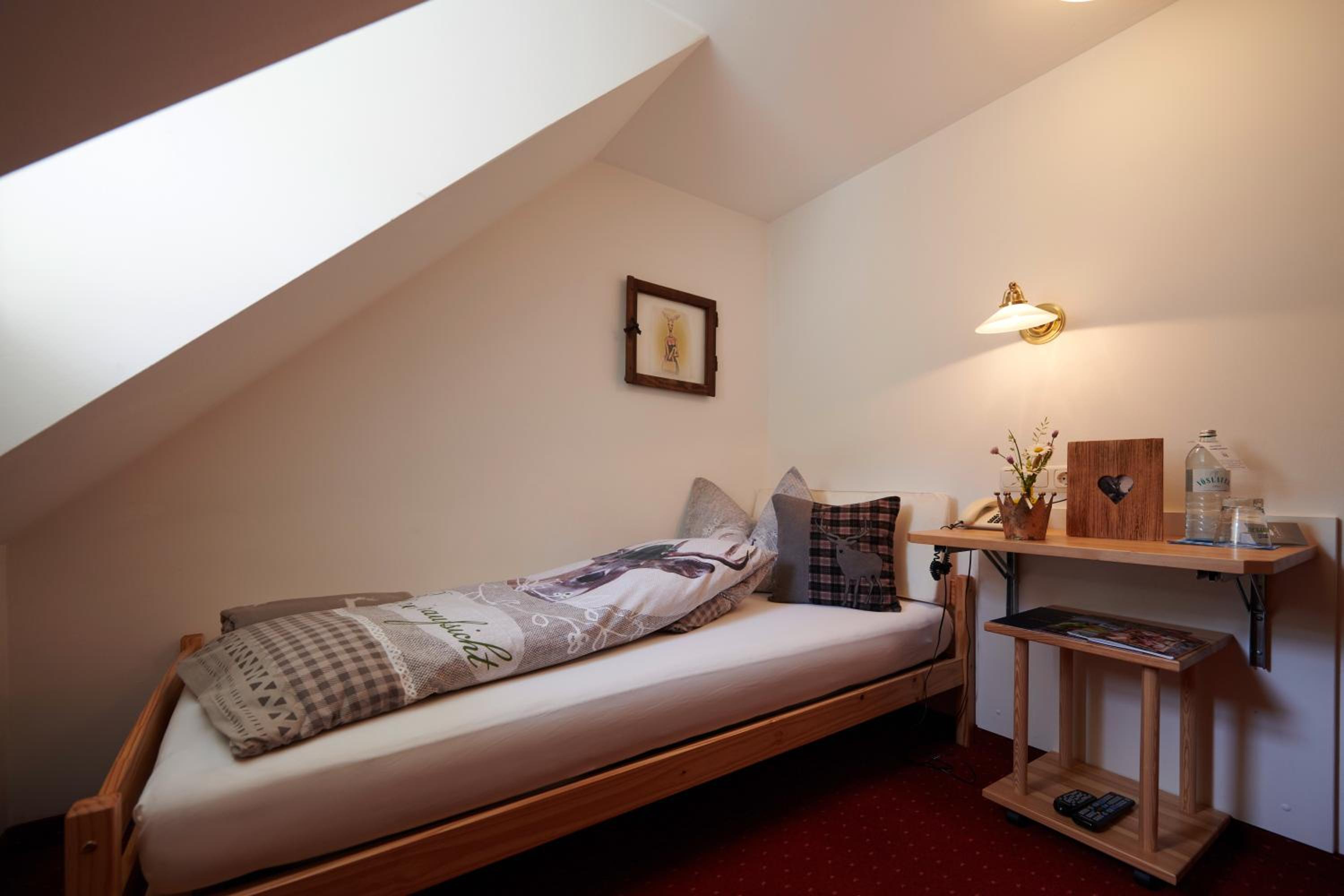 Single Room photo 2