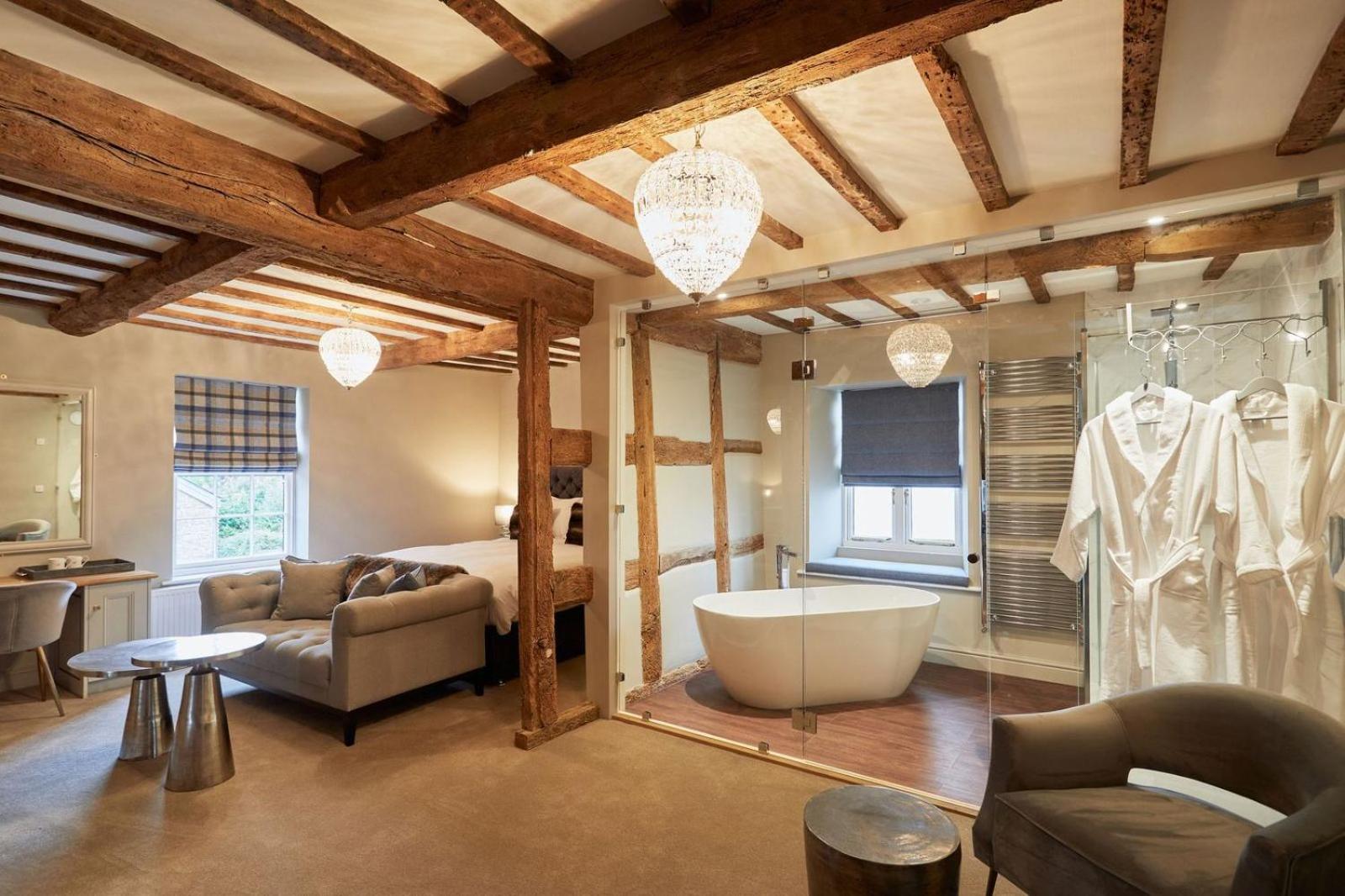 Superior King Room photo 1