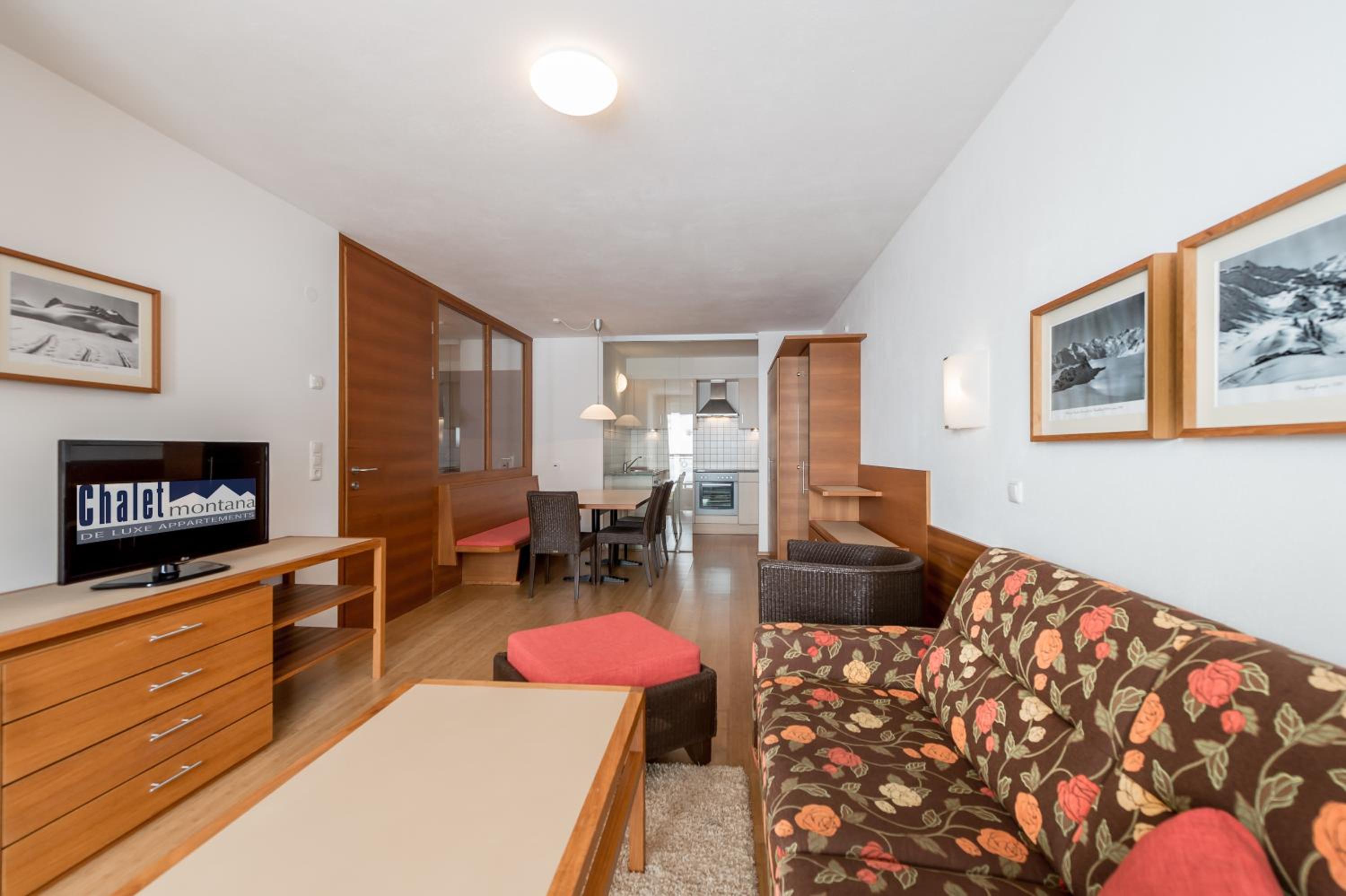 Large Two-Bedroom Apartment photo 1