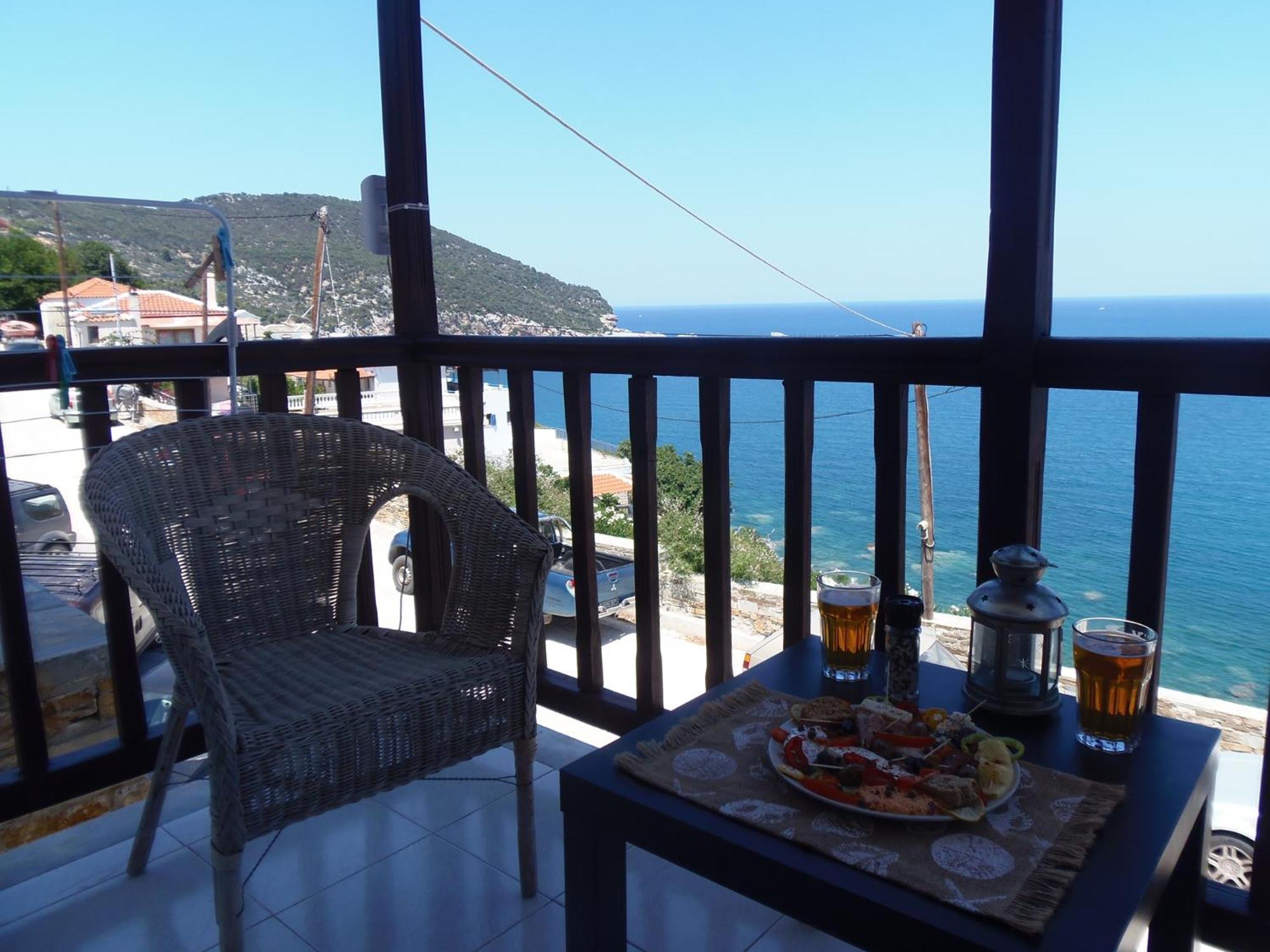 Double or Twin Room with Balcony photo 2