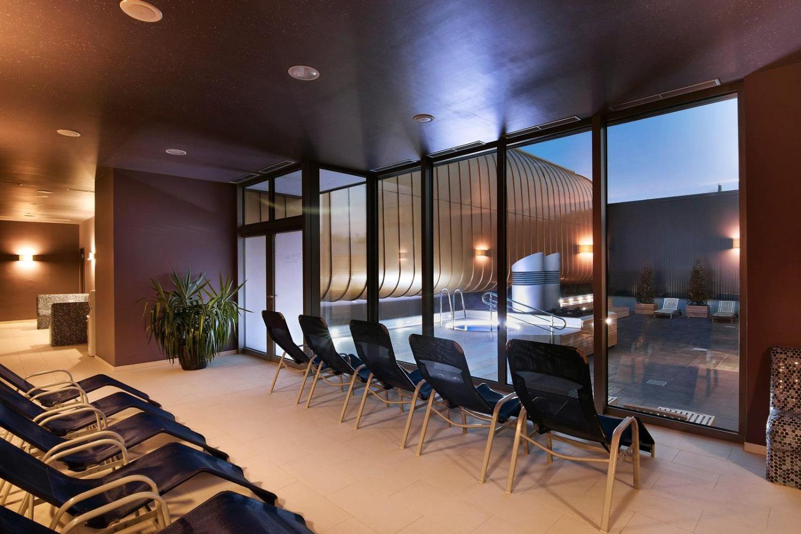 One-Bedroom Apartment - Photo 11