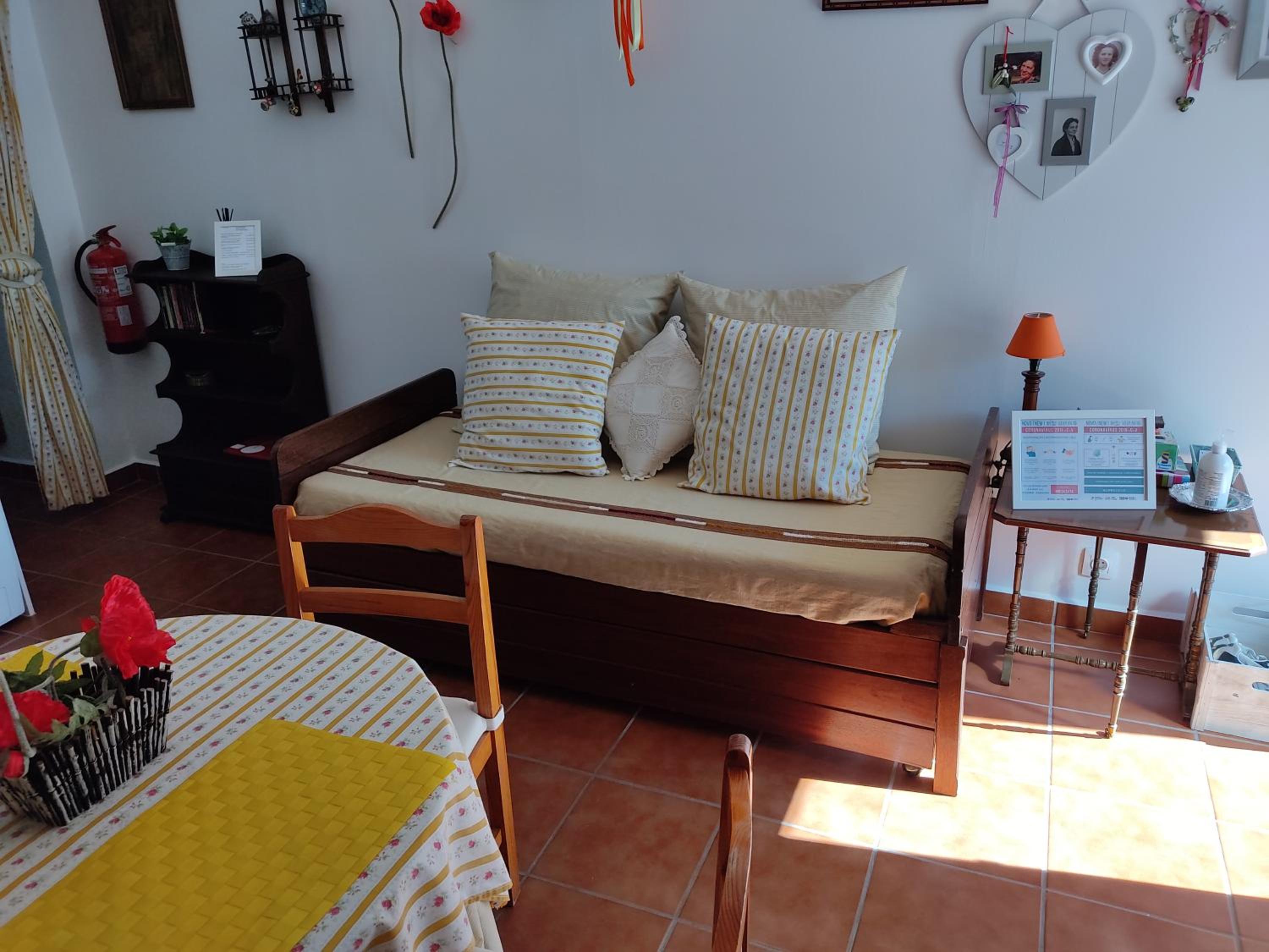 One-Bedroom House photo 1