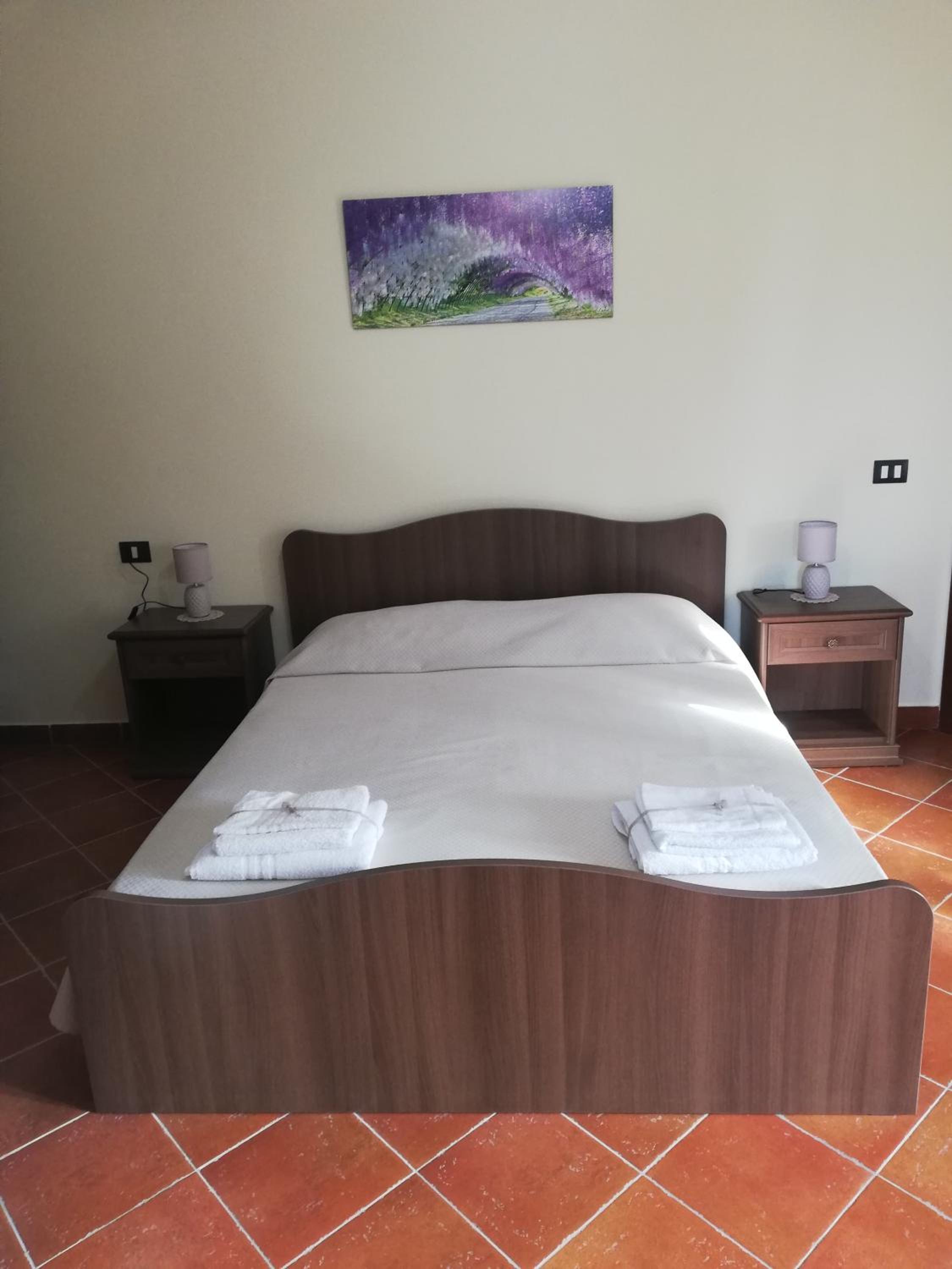 Double Room with Private Bathroom - Photo 4