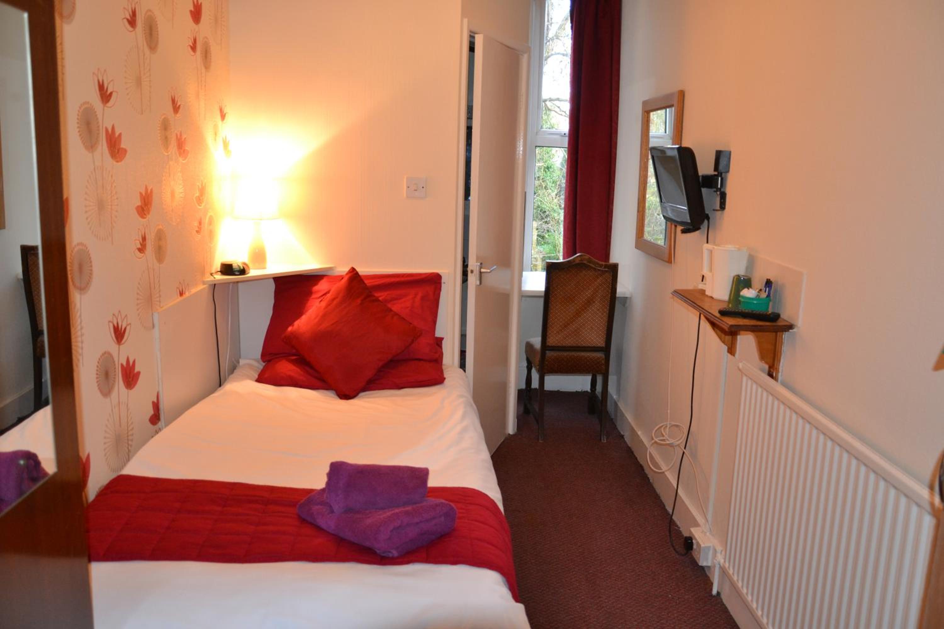 Single Room photo 3