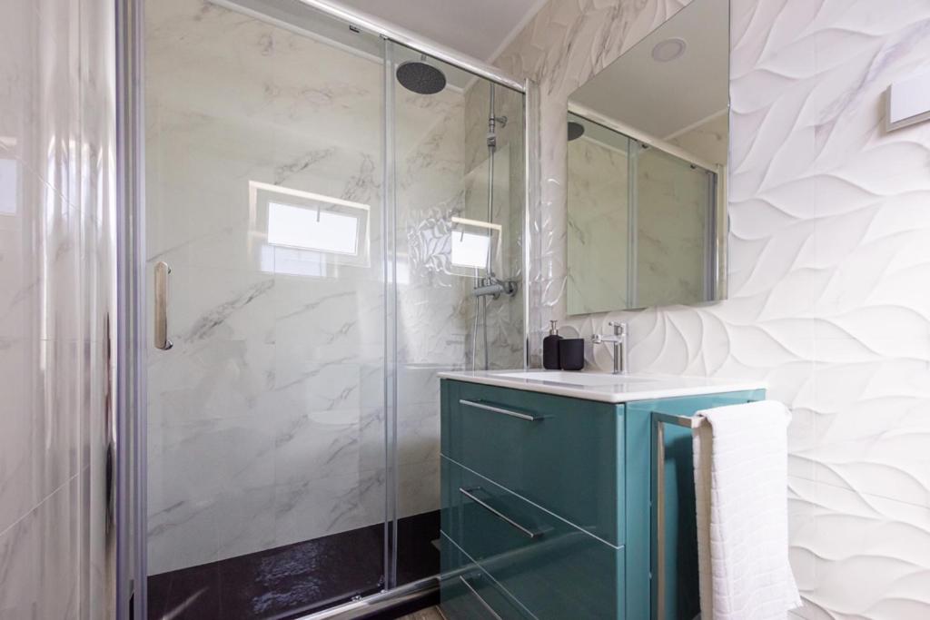 One-Bedroom House - Photo 10