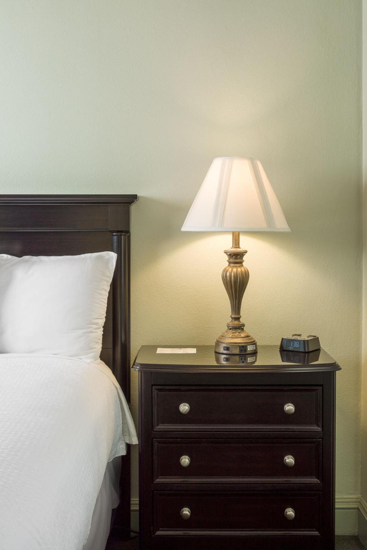 Hotel Deluxe Queen Room photo 1