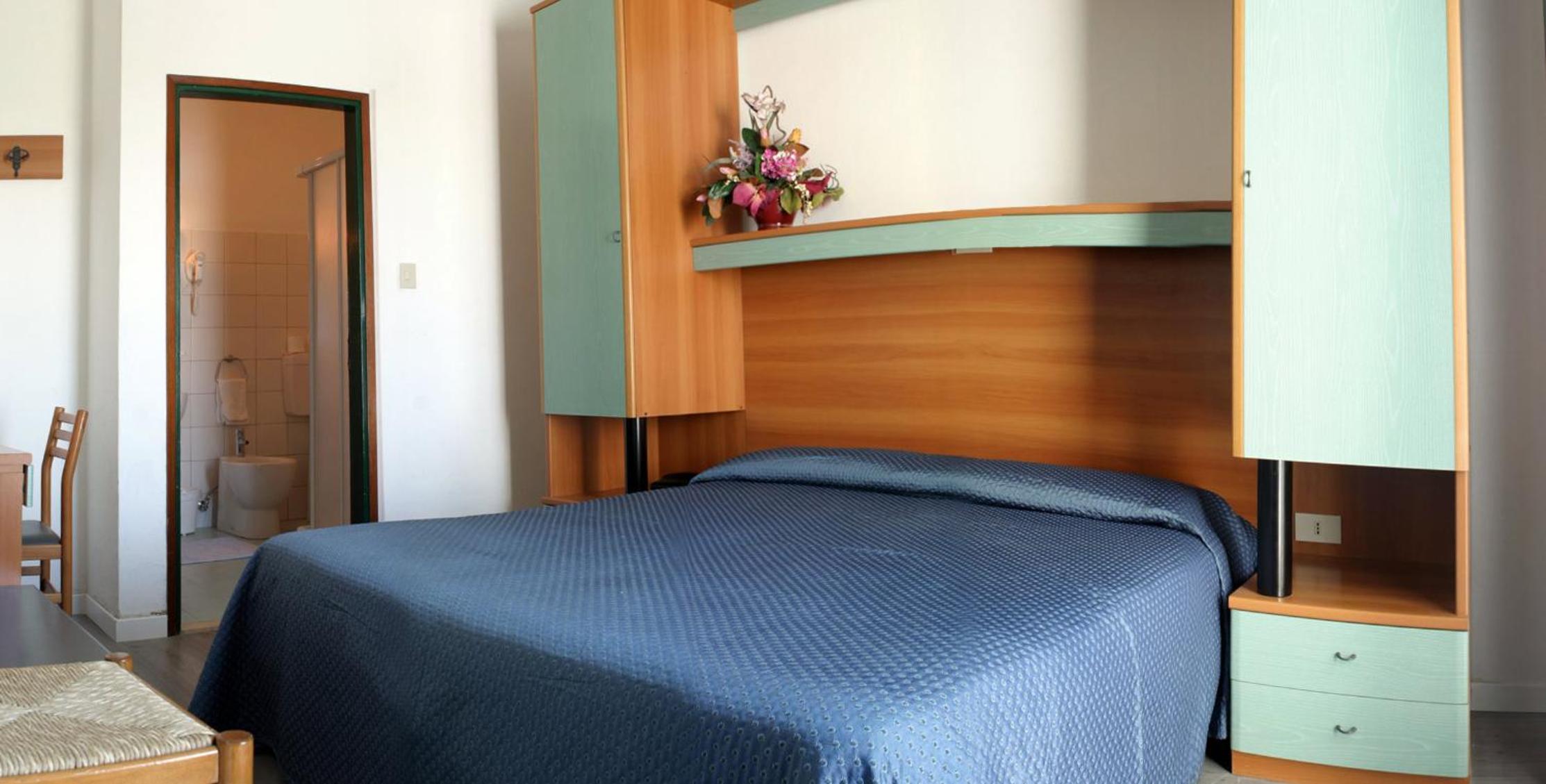 Double Room - Photo 2