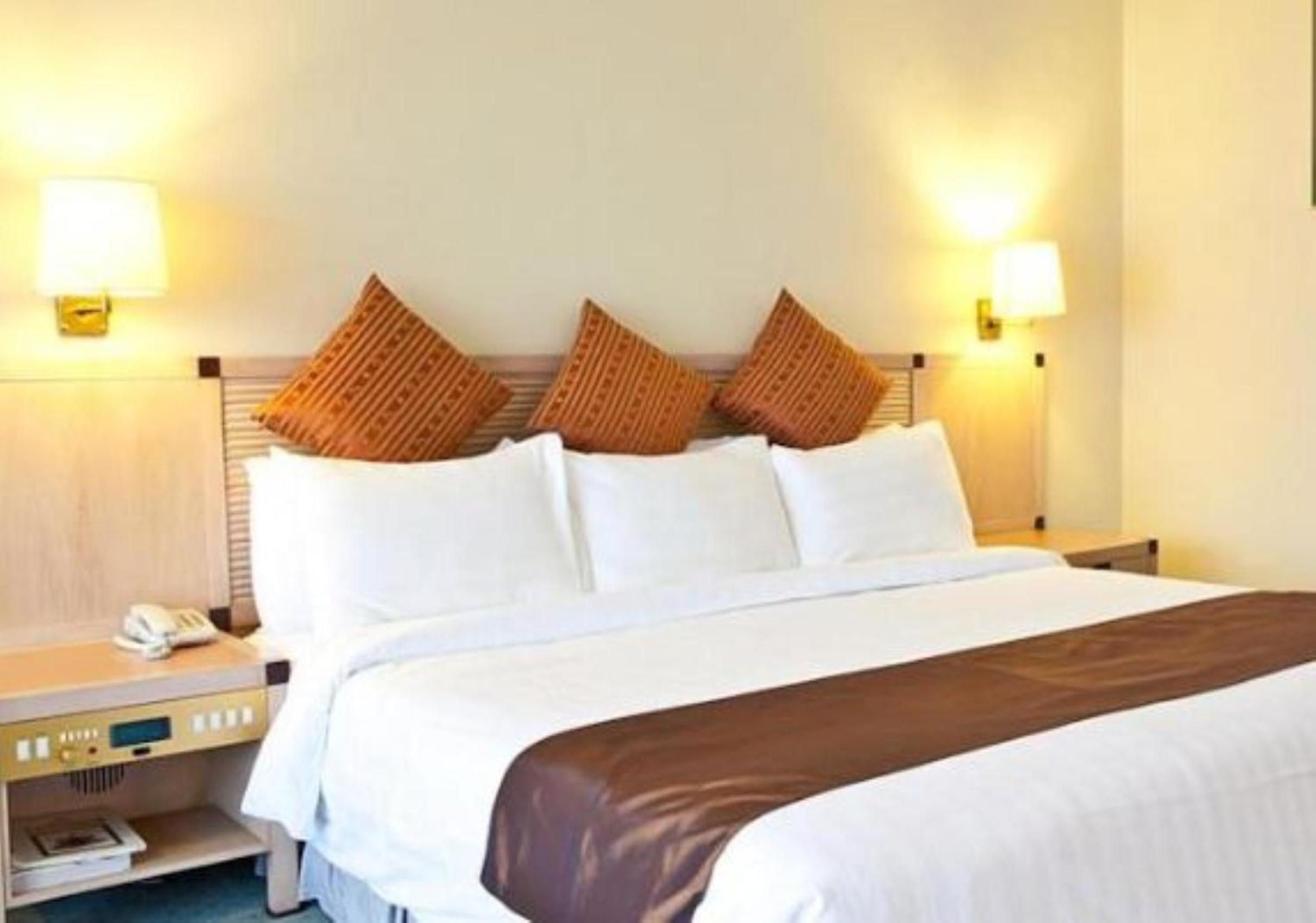Deluxe Double or Twin Room with River View - Photo 10