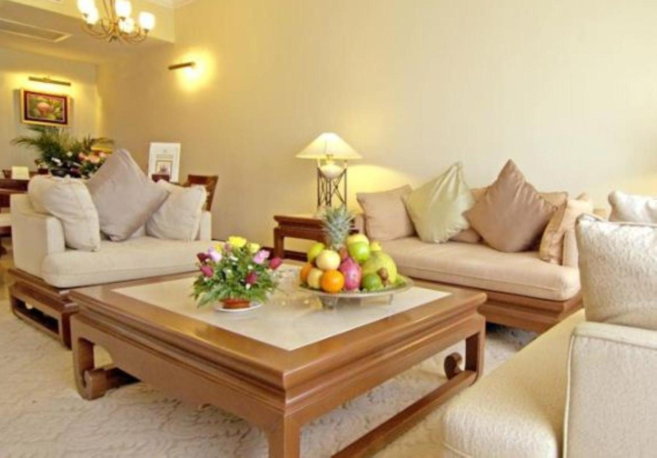 Executive Suite - Photo 4