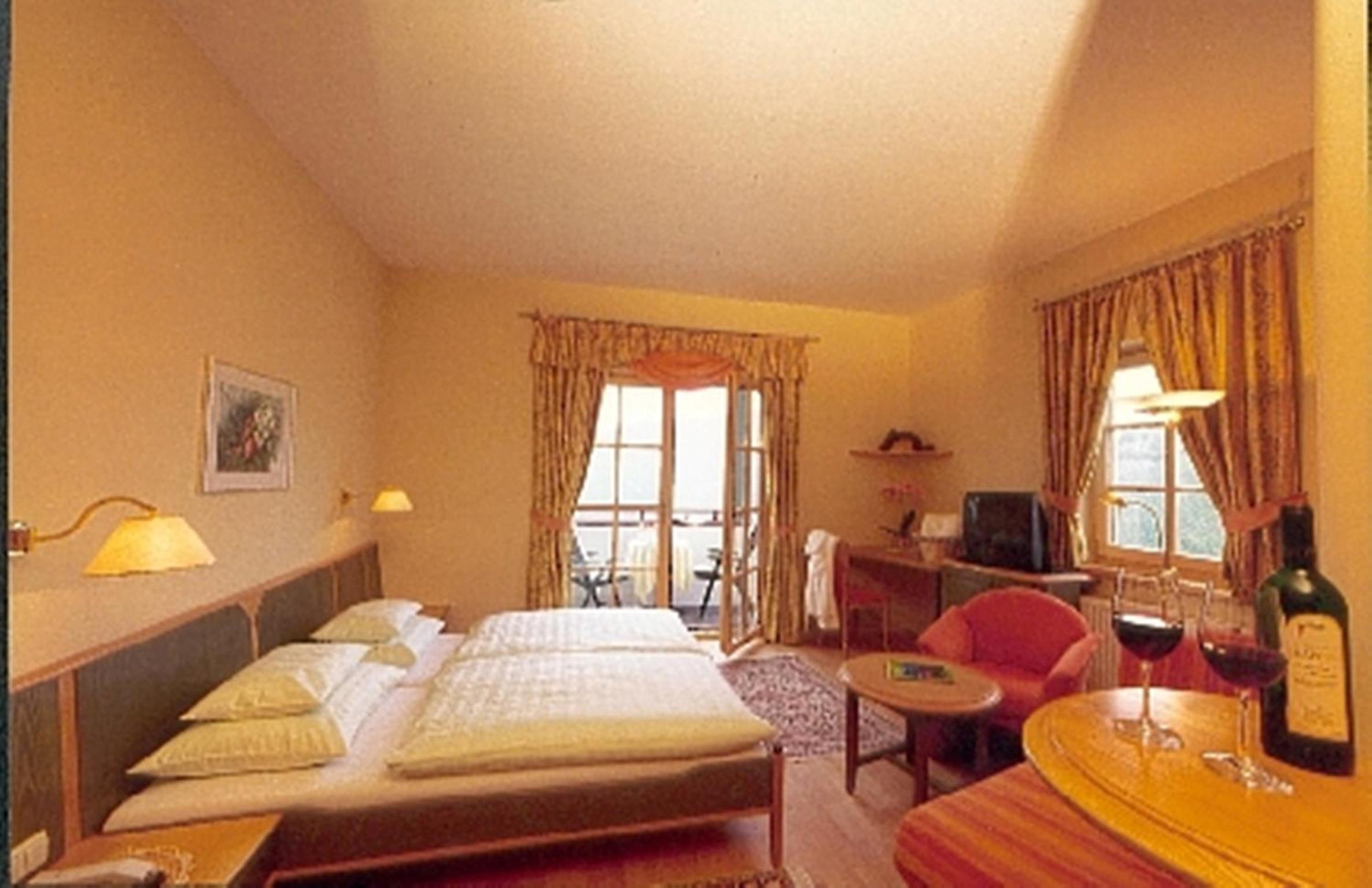Double Room with Balcony with Panoramic view of the vineyards photo 3