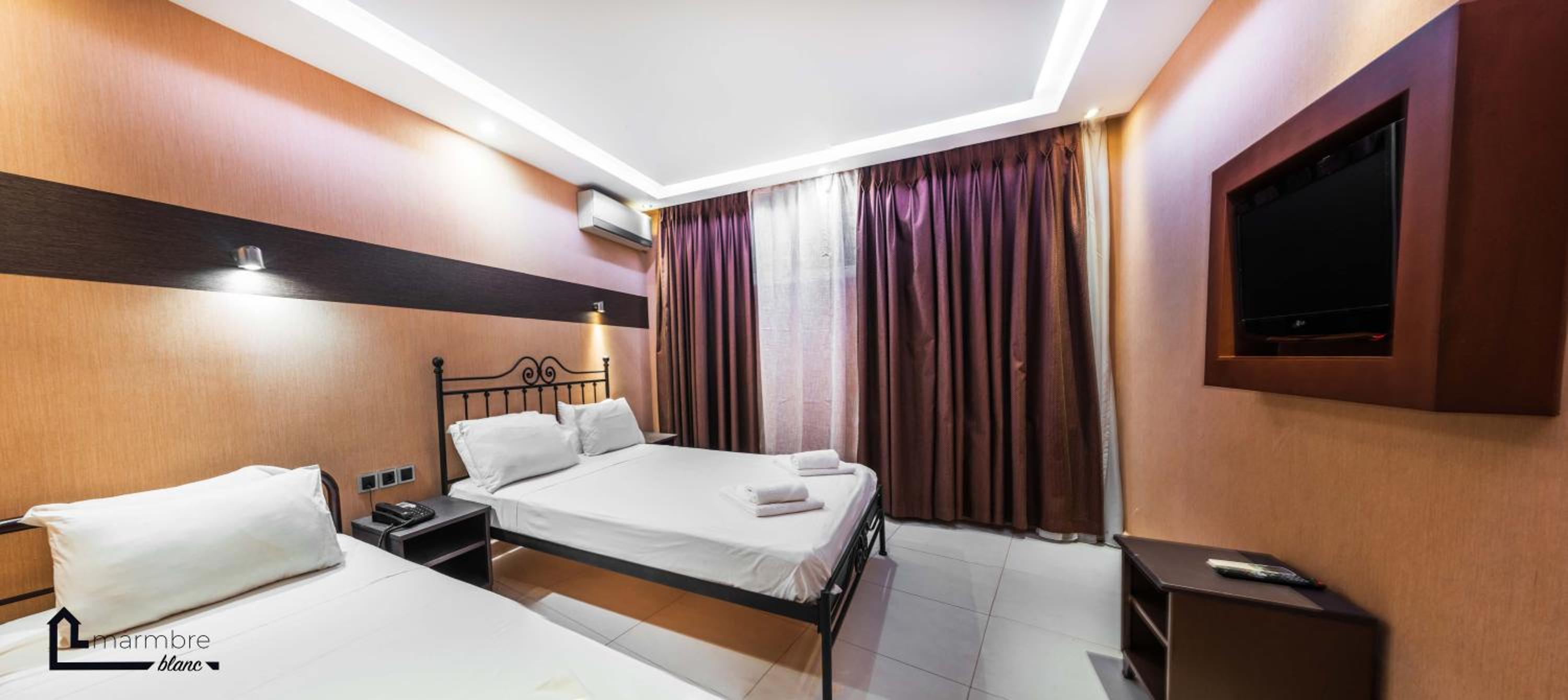 Economy Triple Room photo 1