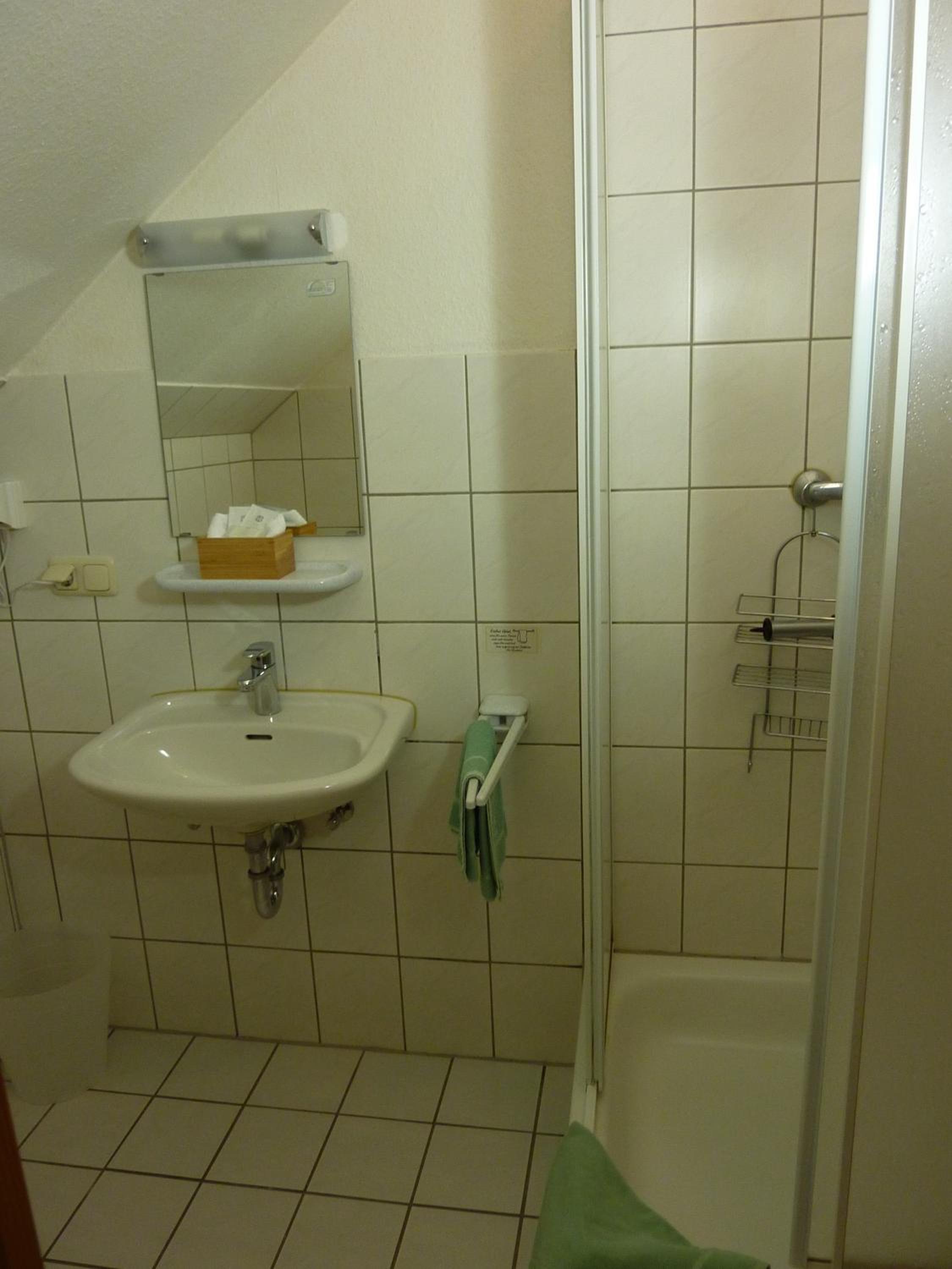 Single Room photo 3