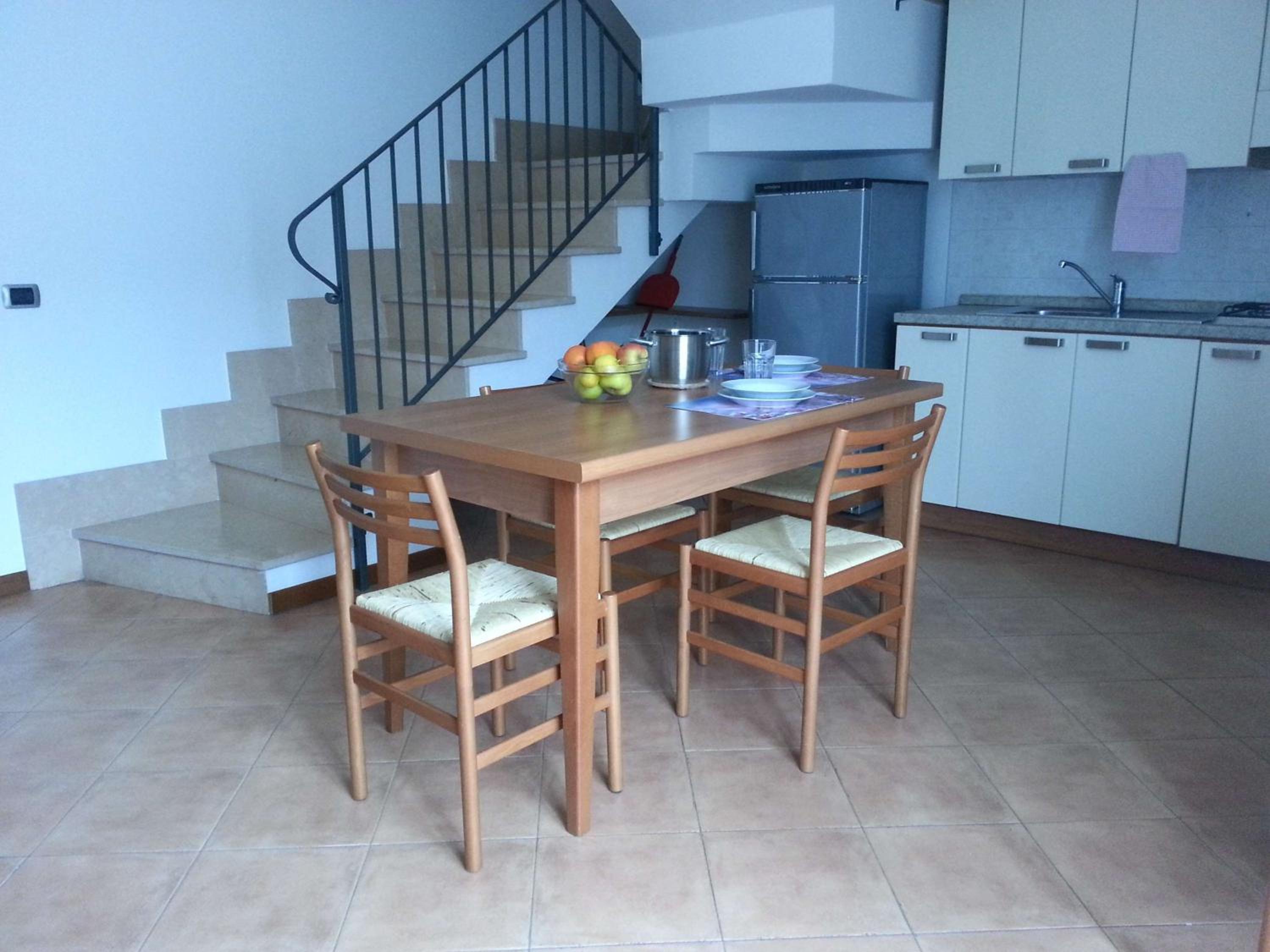 Economy Apartment - Split Level