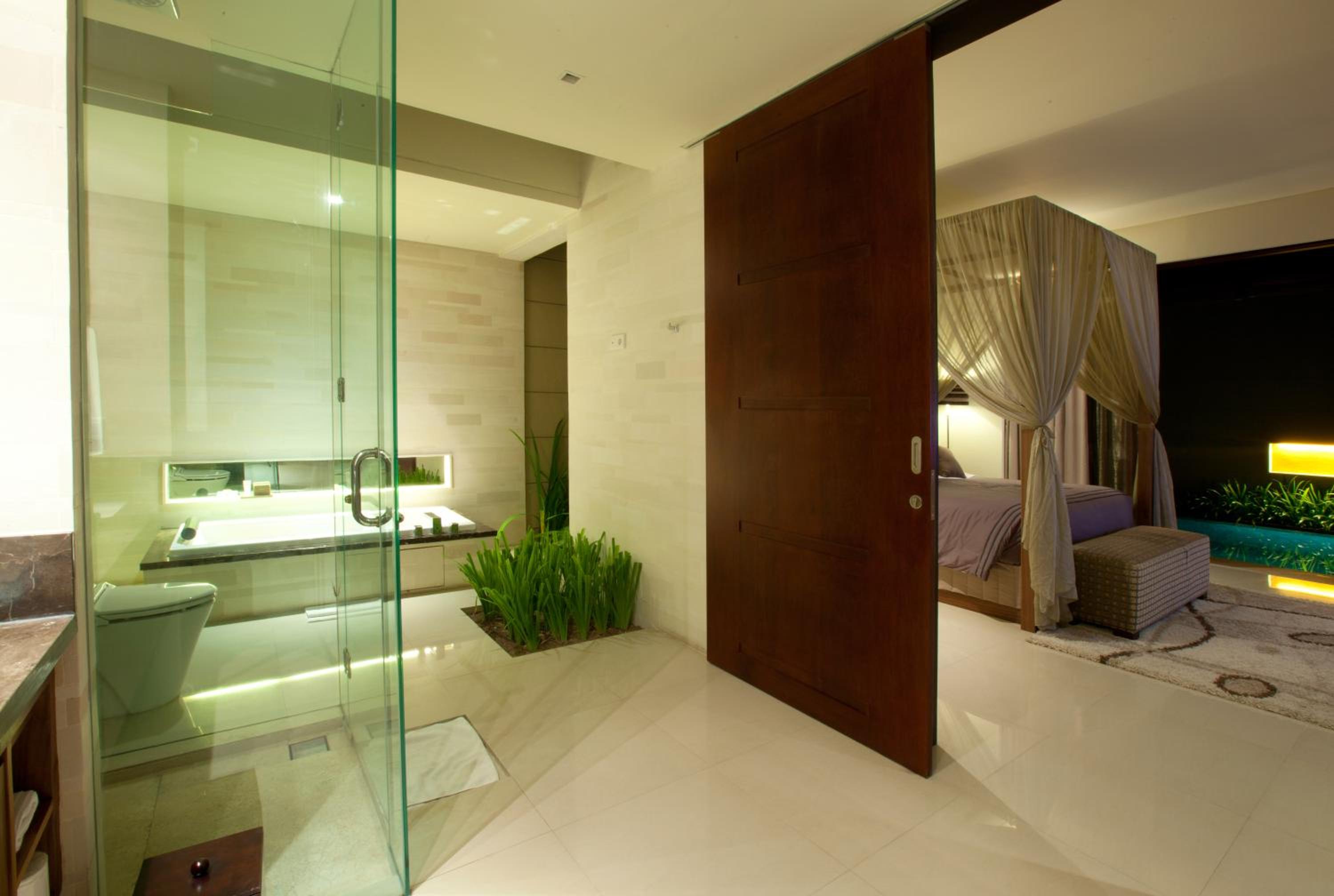 One-Bedroom Villa with Private Pool - Photo 18