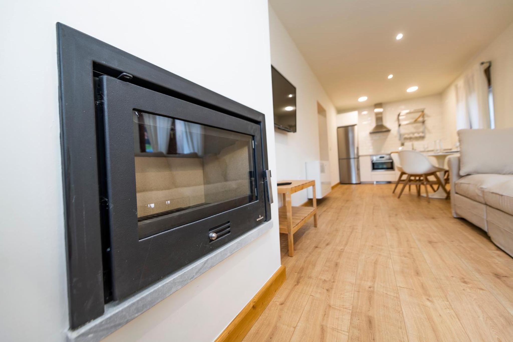 One-Bedroom Apartment - Photo 13