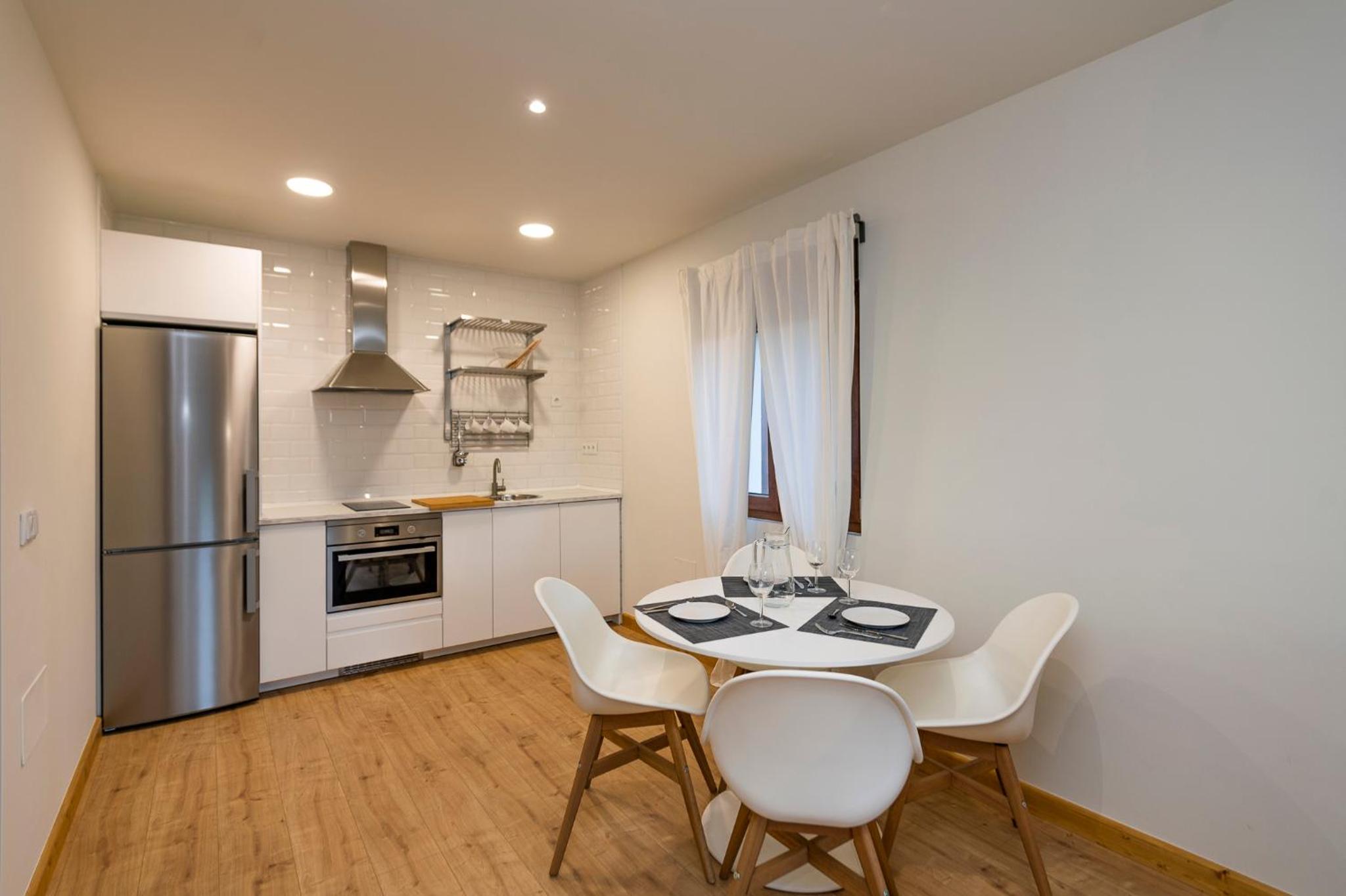 One-Bedroom Apartment - Photo 19