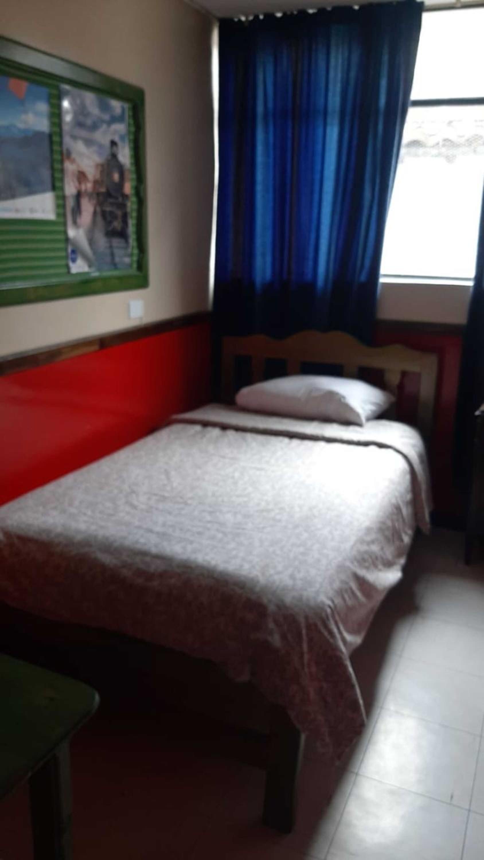 Single Room photo 2