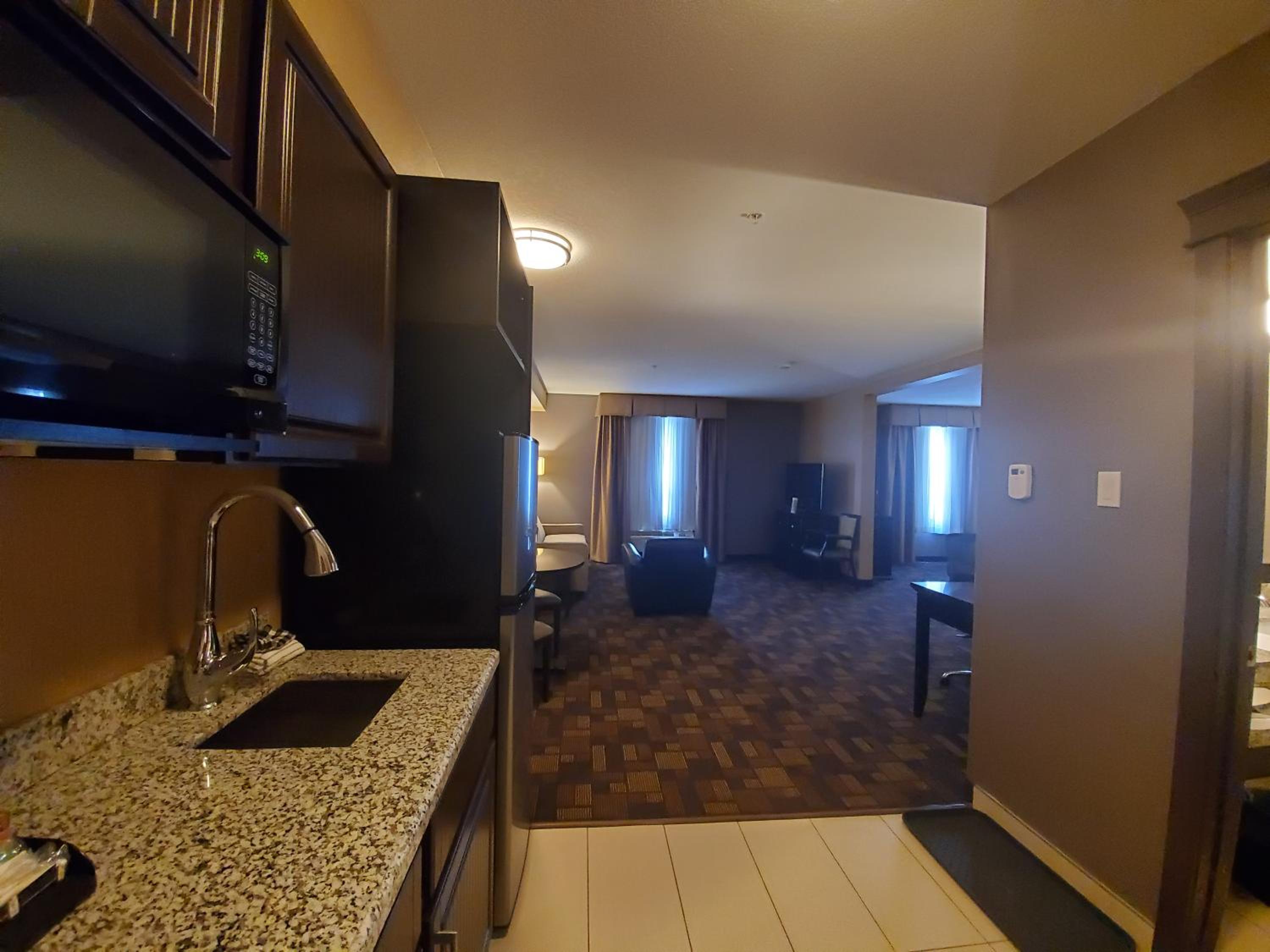 King Suite with Sofa Bed and Spa Bath - Non-Smoking