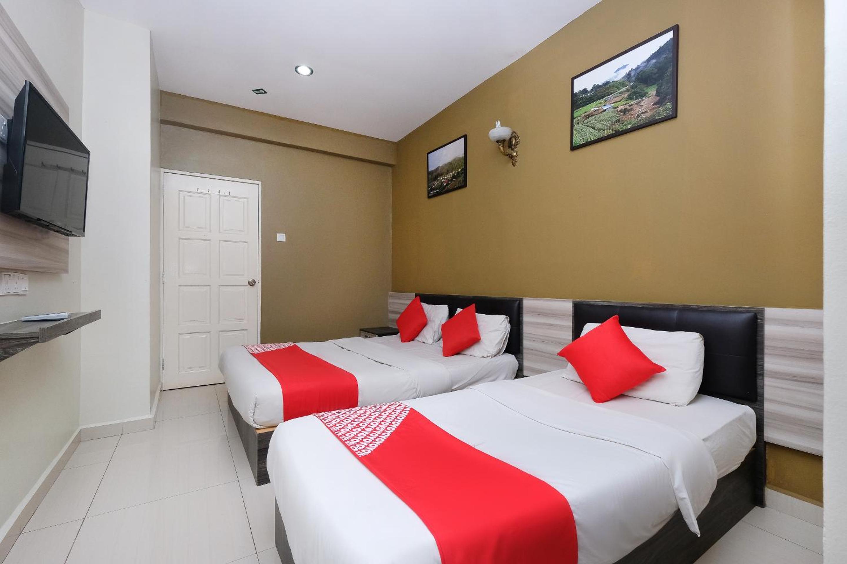 Superior Triple Room photo 2