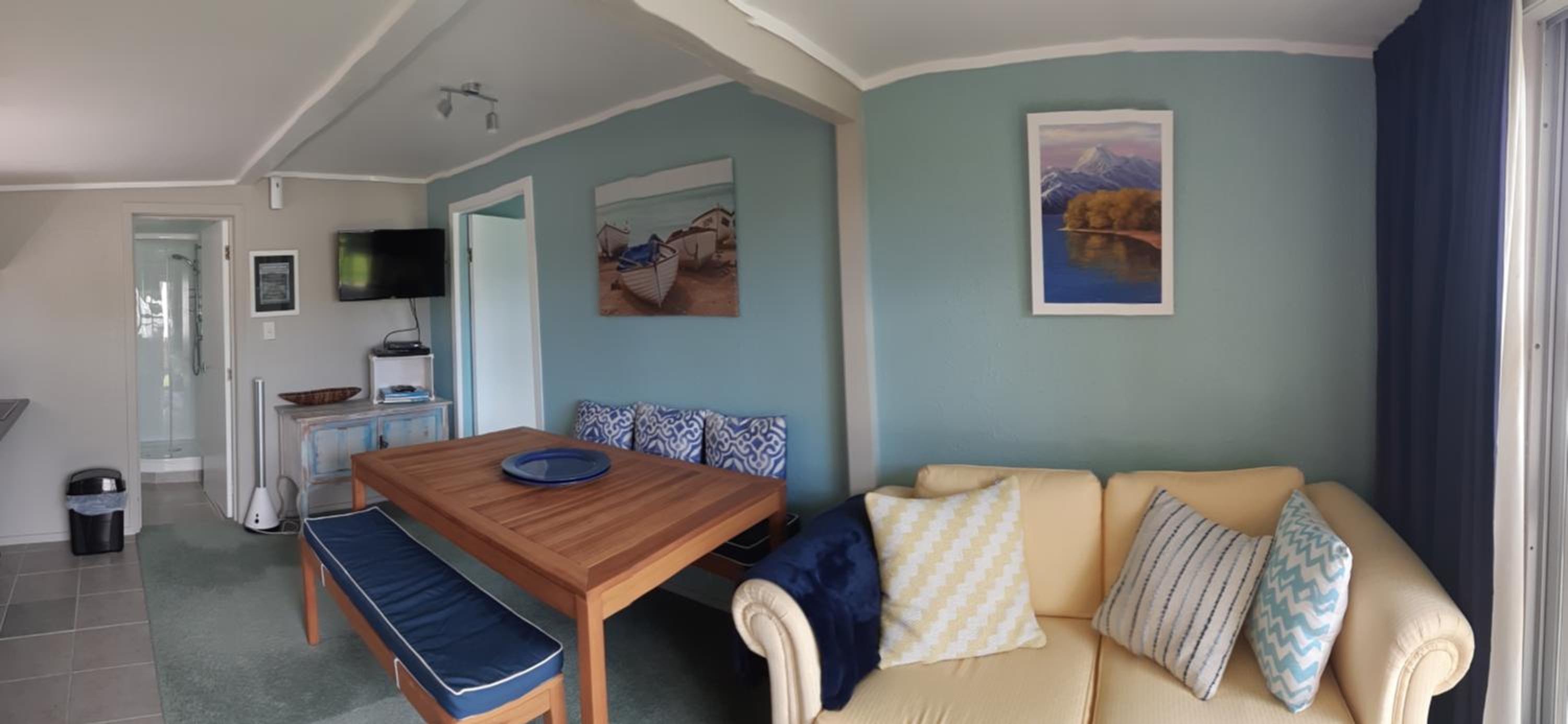One-Bedroom Apartment with Sea View photo 1